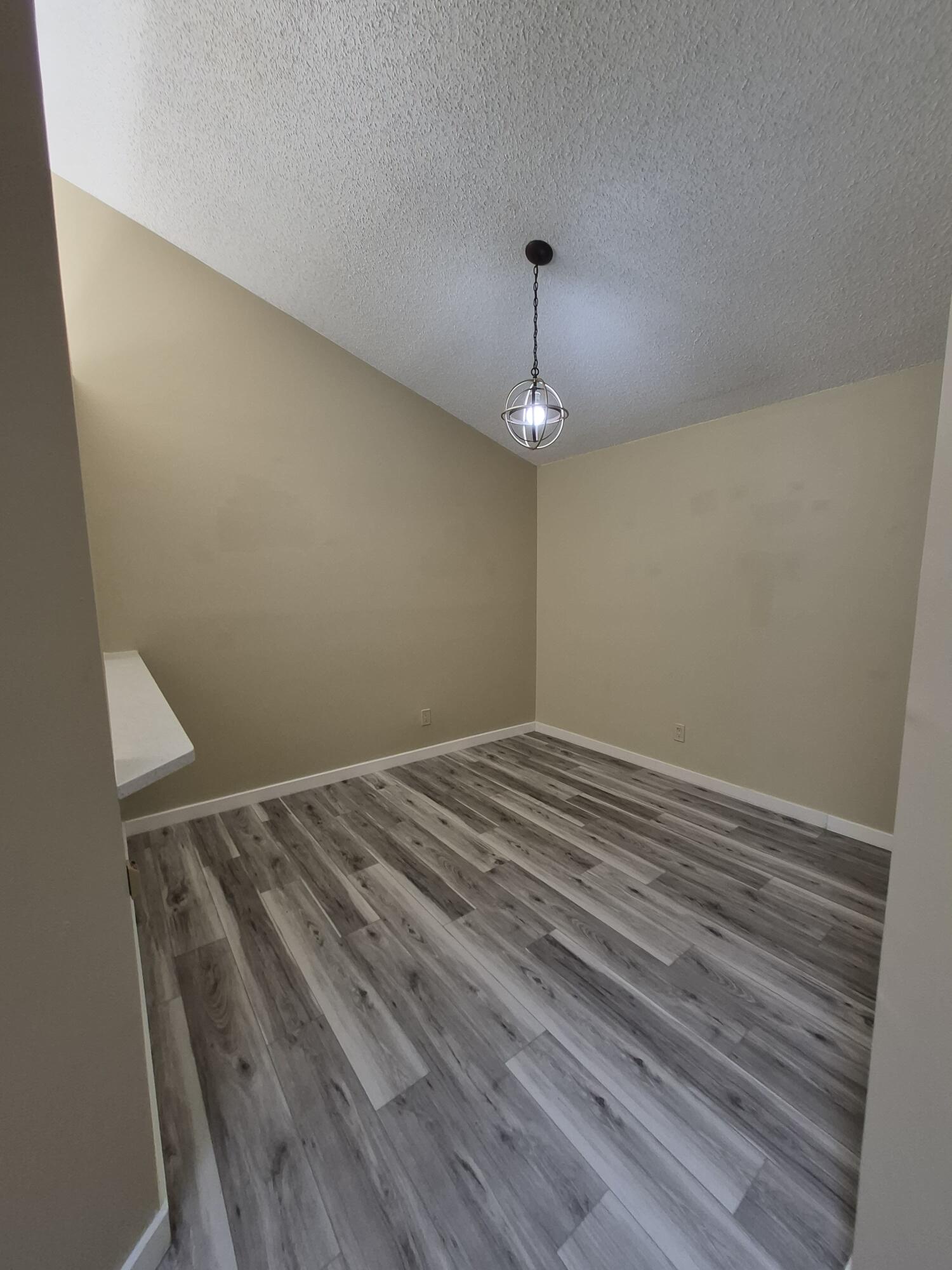 6531 Se Federal Highway F211 Property Photo 15