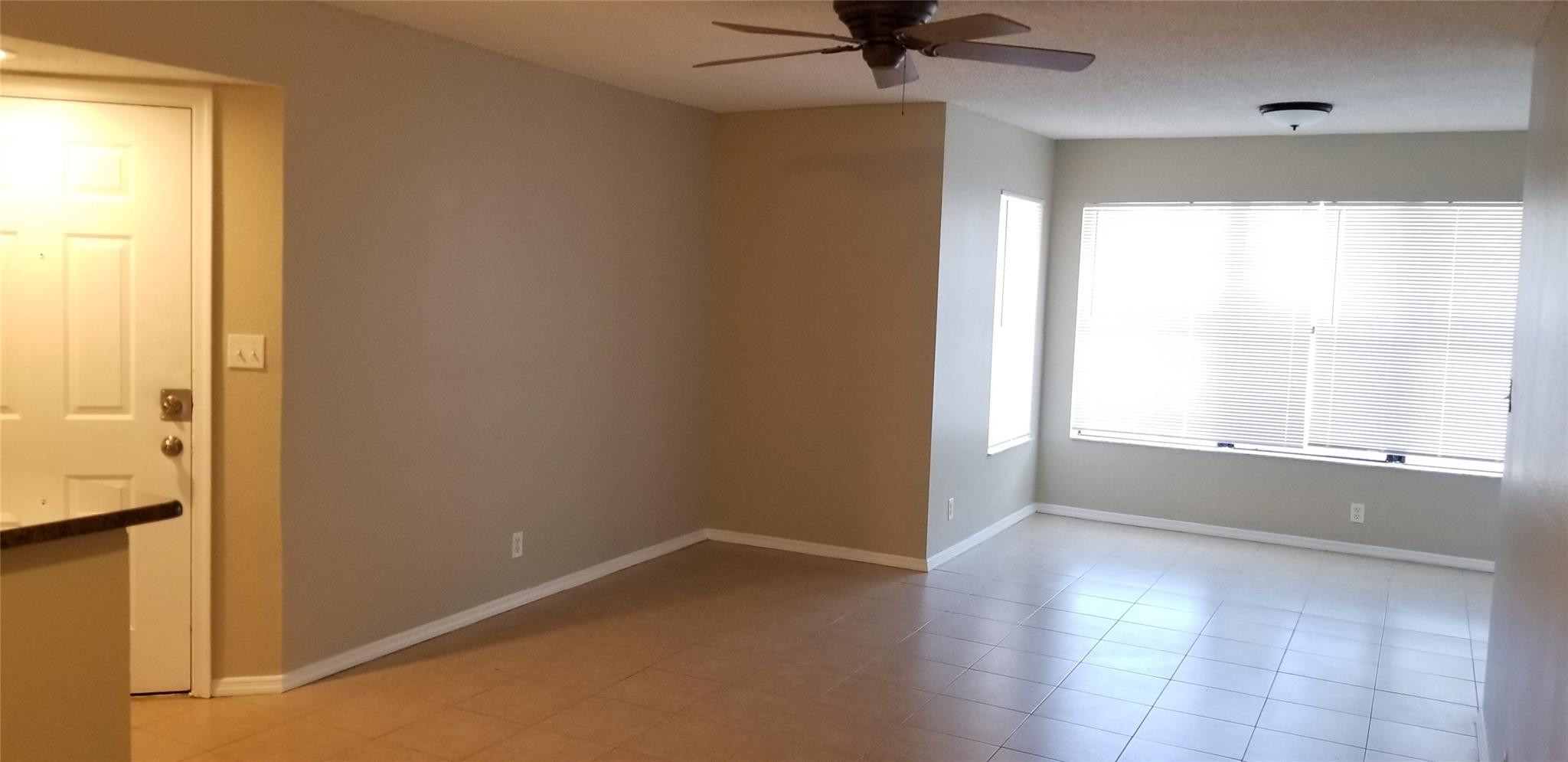 2846 S University Drive 4205 Property Photo 5