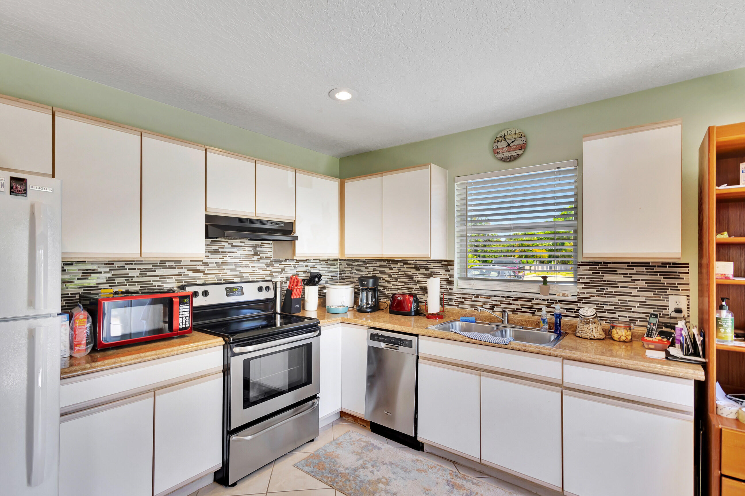 1919 Doffer Lane Property Photo 12