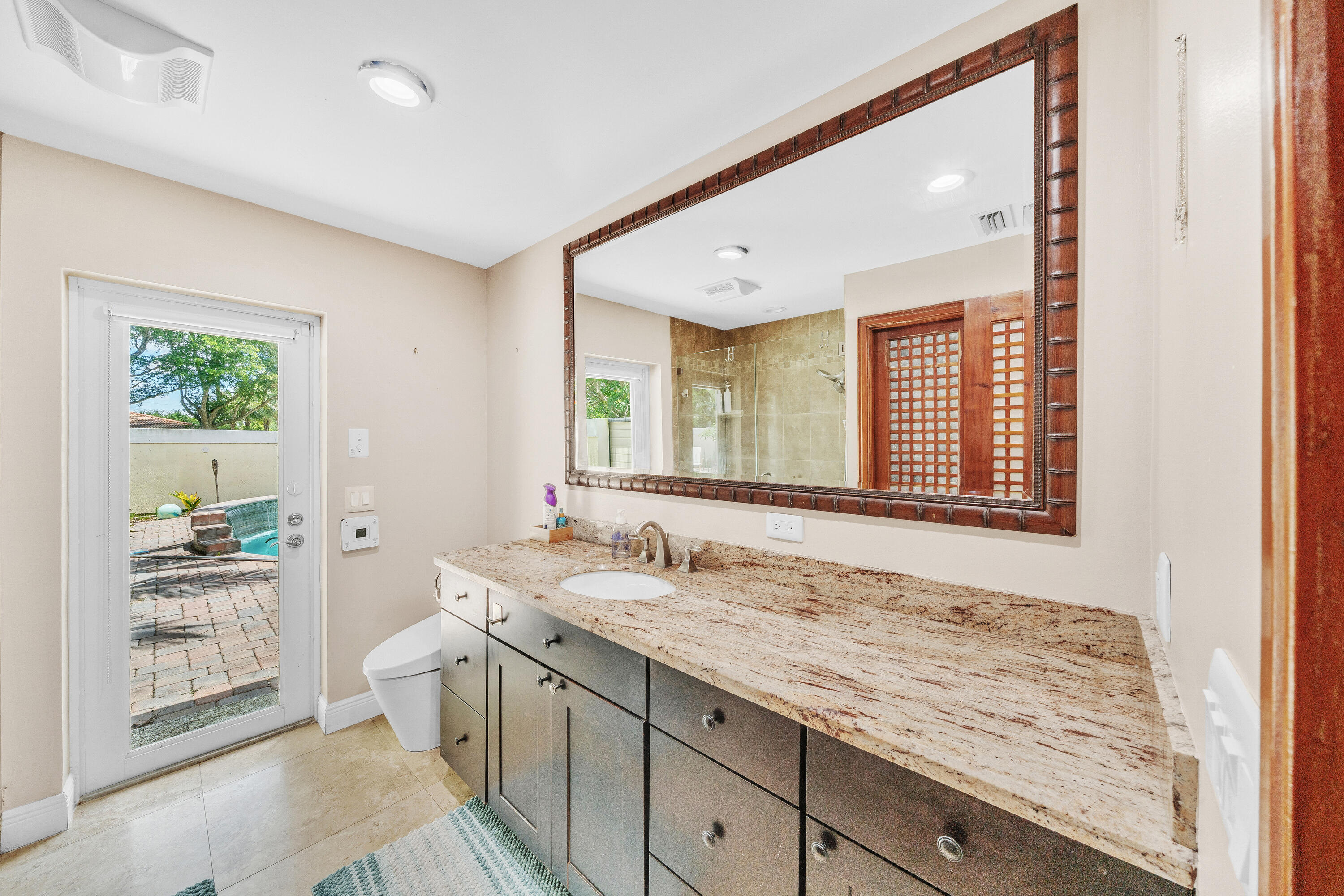 5844 Pinebrook Drive Property Photo 19