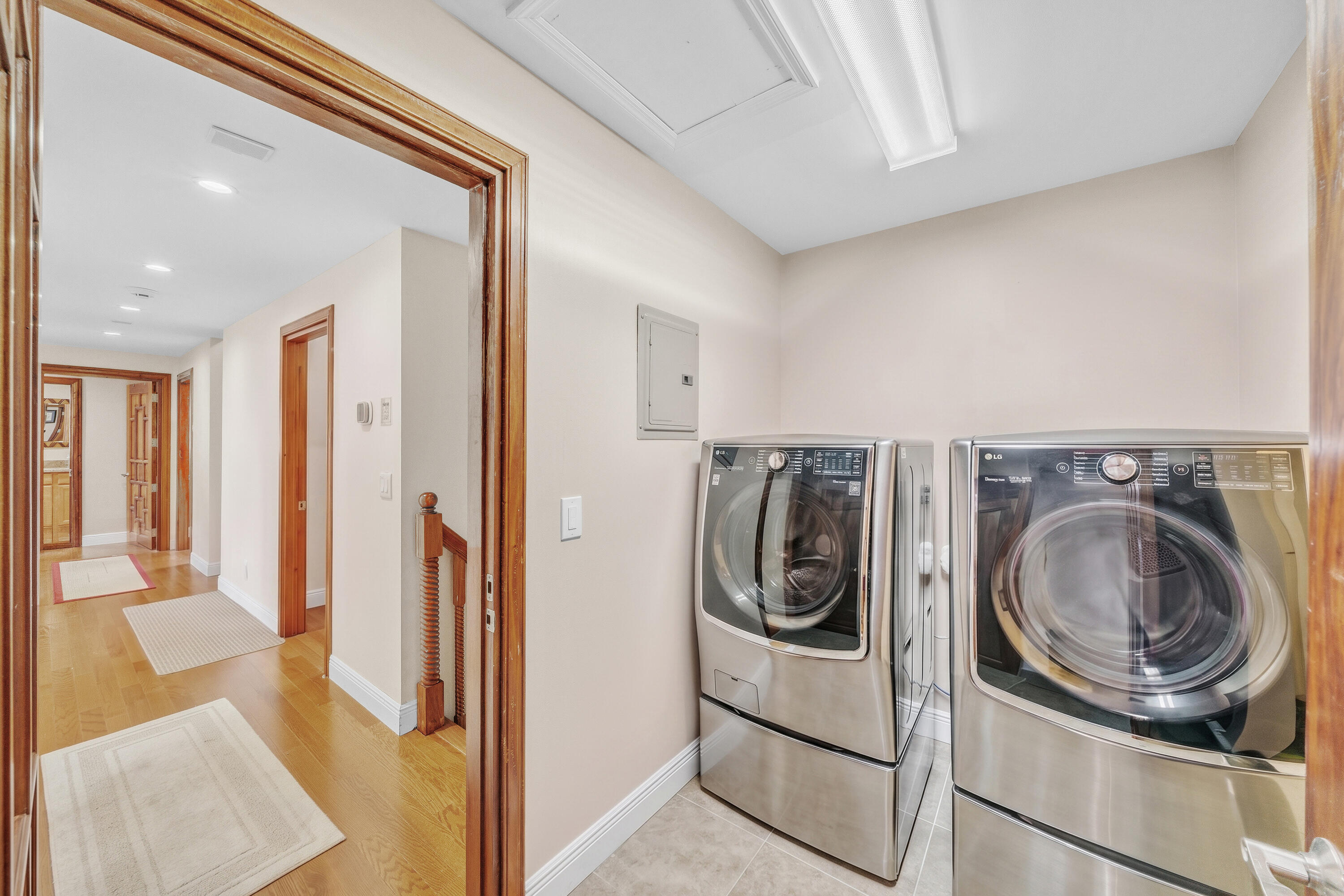 5844 Pinebrook Drive Property Photo 45