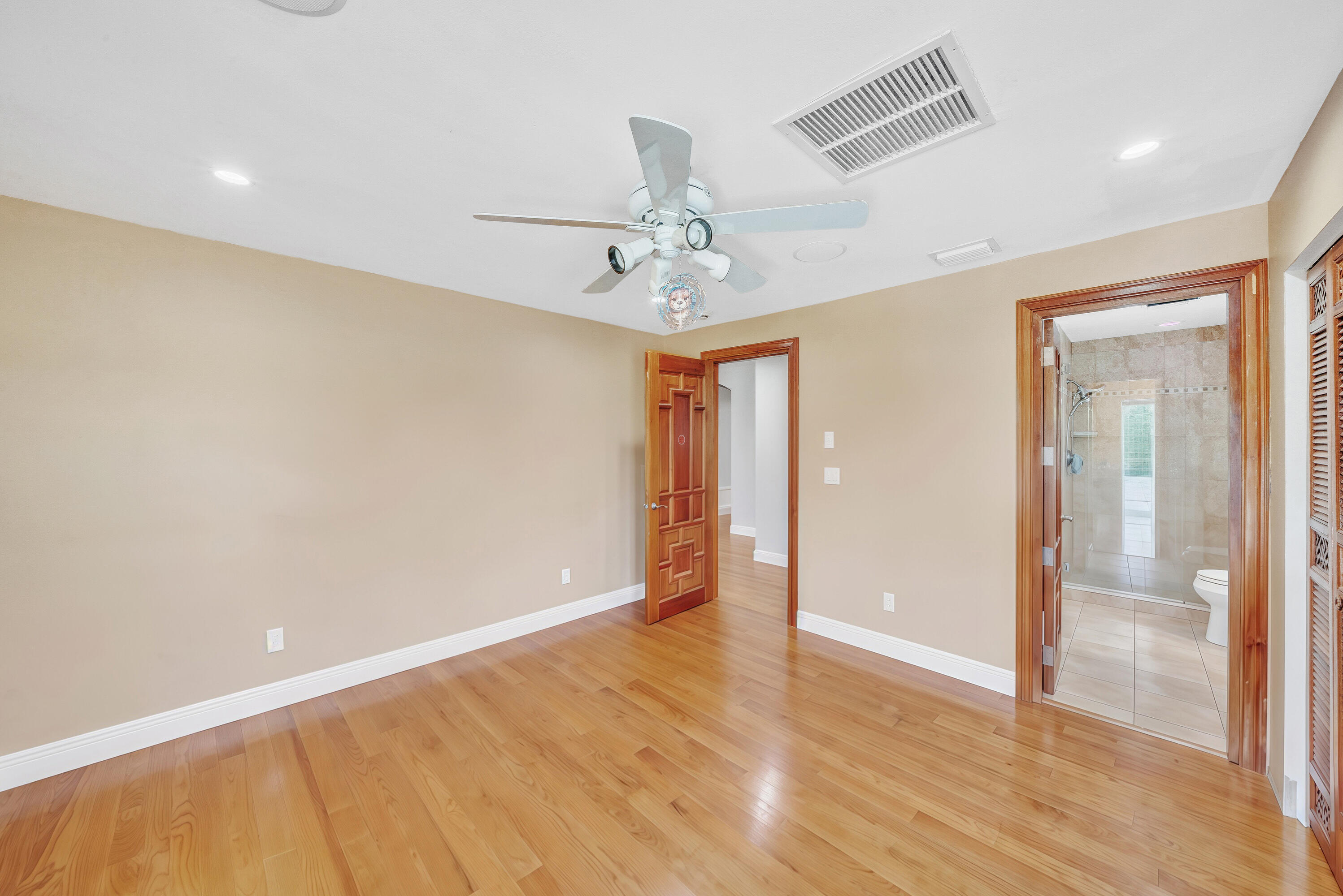 5844 Pinebrook Drive Property Photo 54