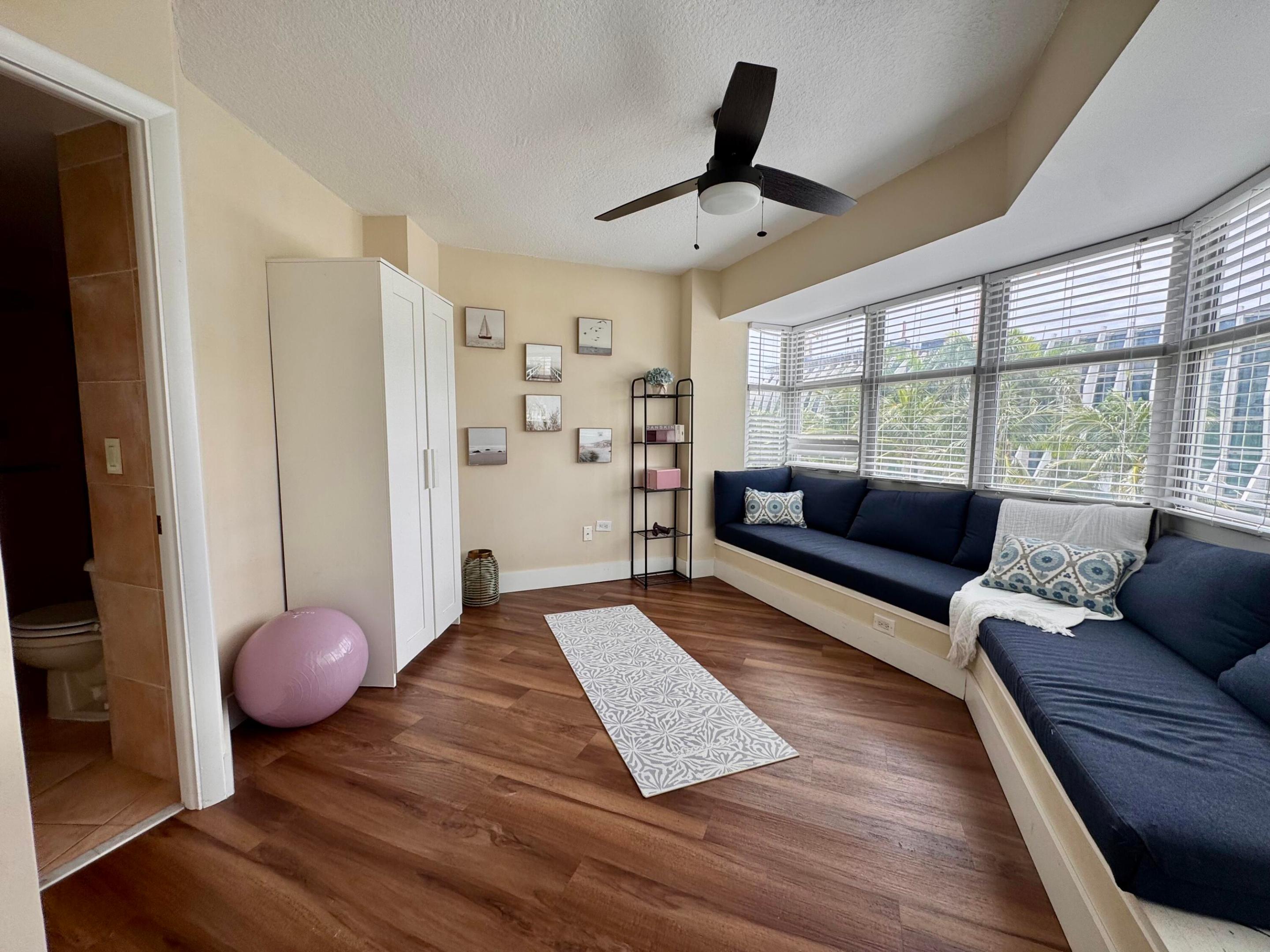 1881 Washington Avenue 4a Property Photo 8