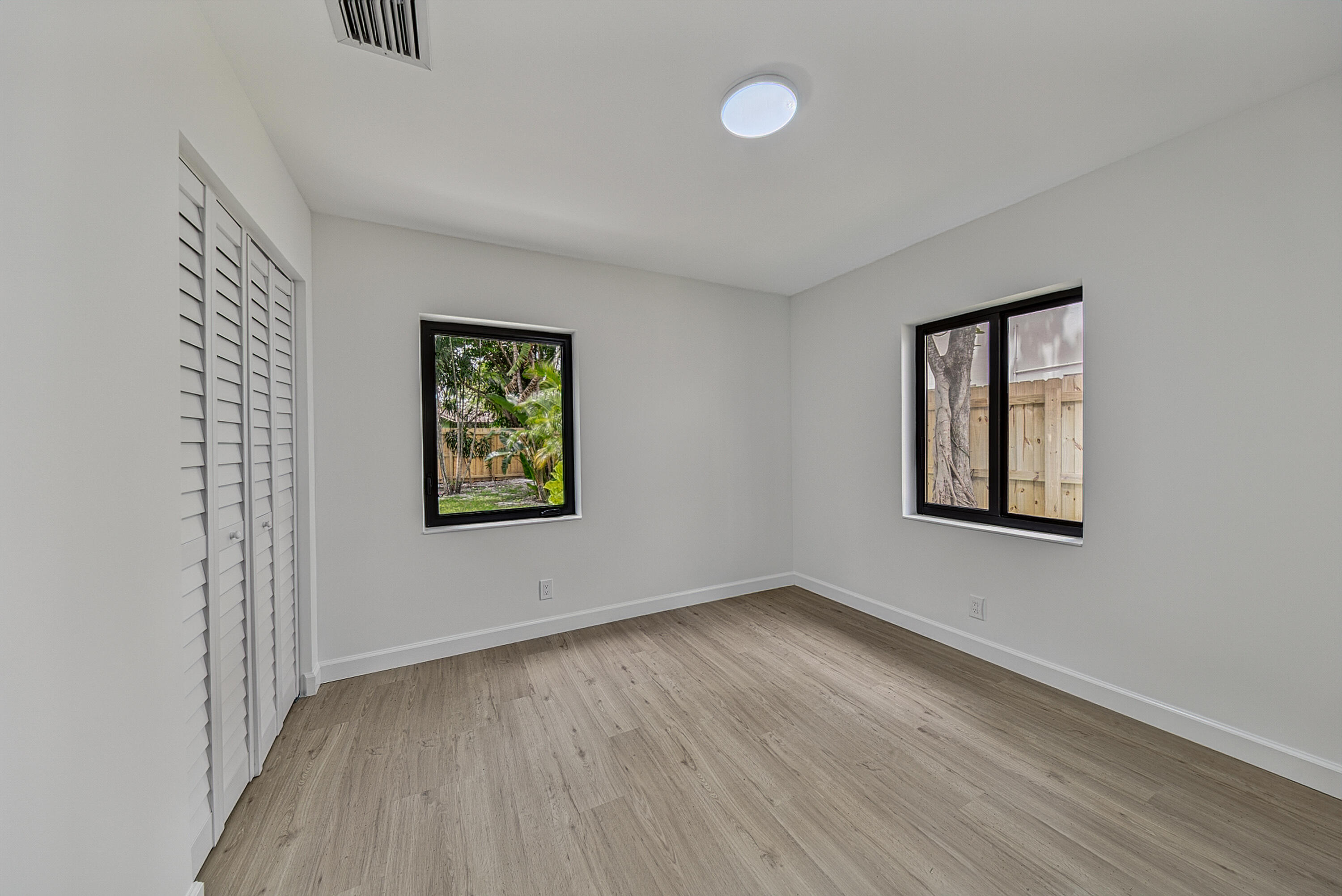 1101 Sw 19th Avenue Property Photo 28