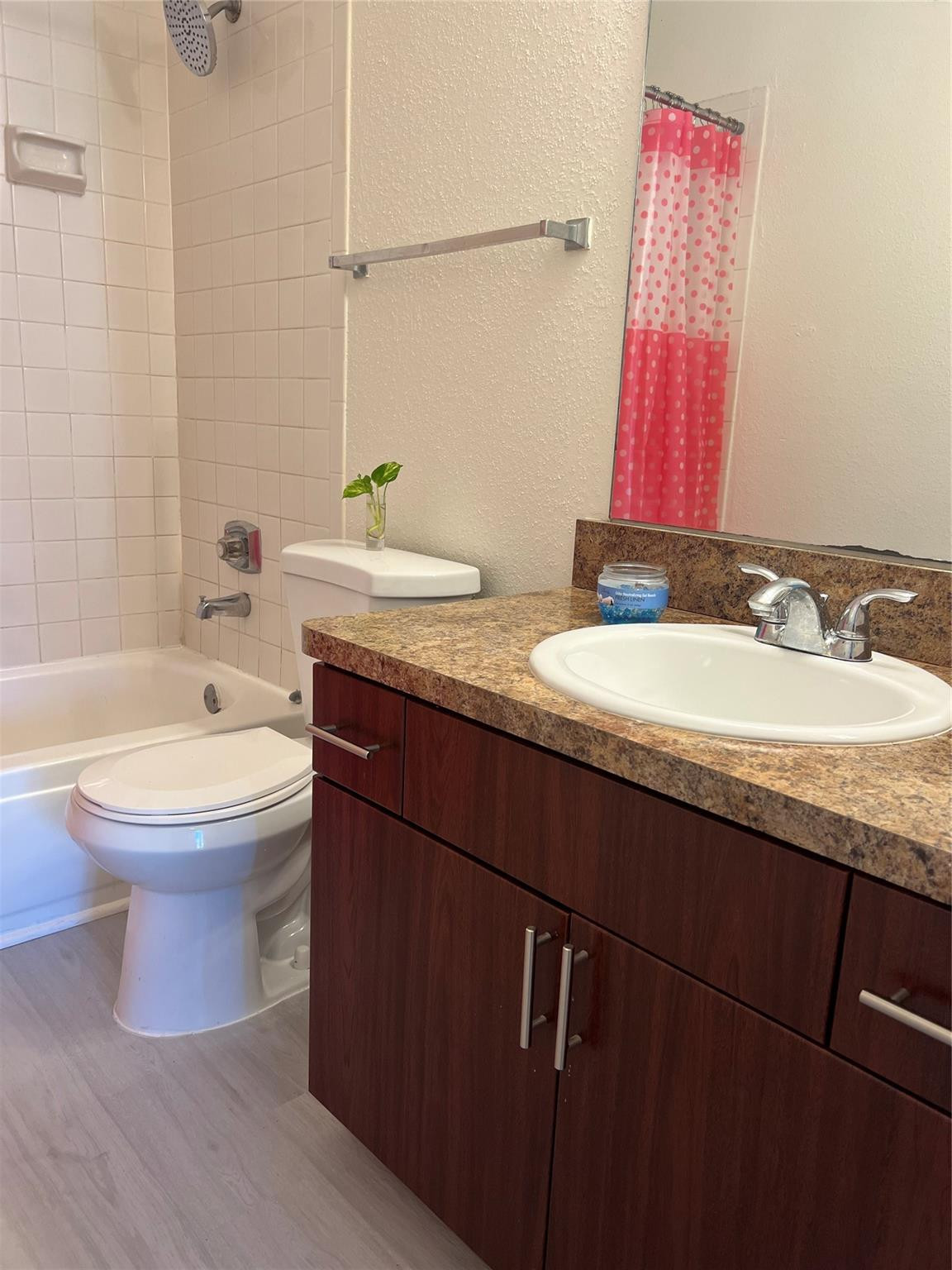 875 Riverside Drive 725 Property Photo 10