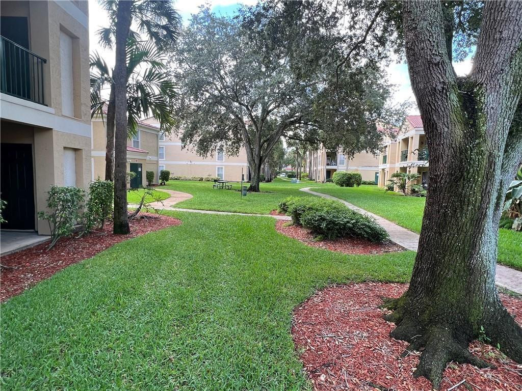 875 Riverside Drive 725 Property Photo 20