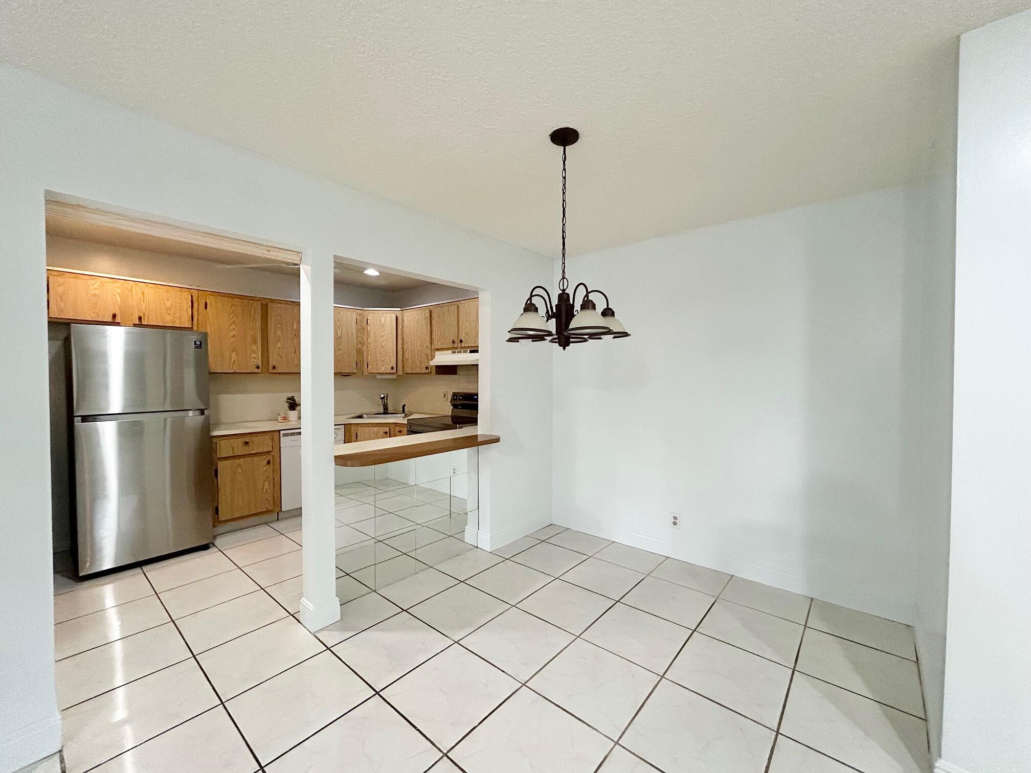 433 Pine Glen Lane C2 Property Photo 10
