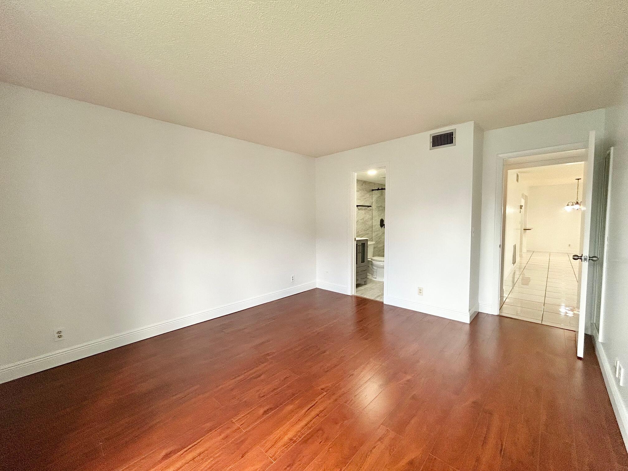 433 Pine Glen Lane C2 Property Photo 21