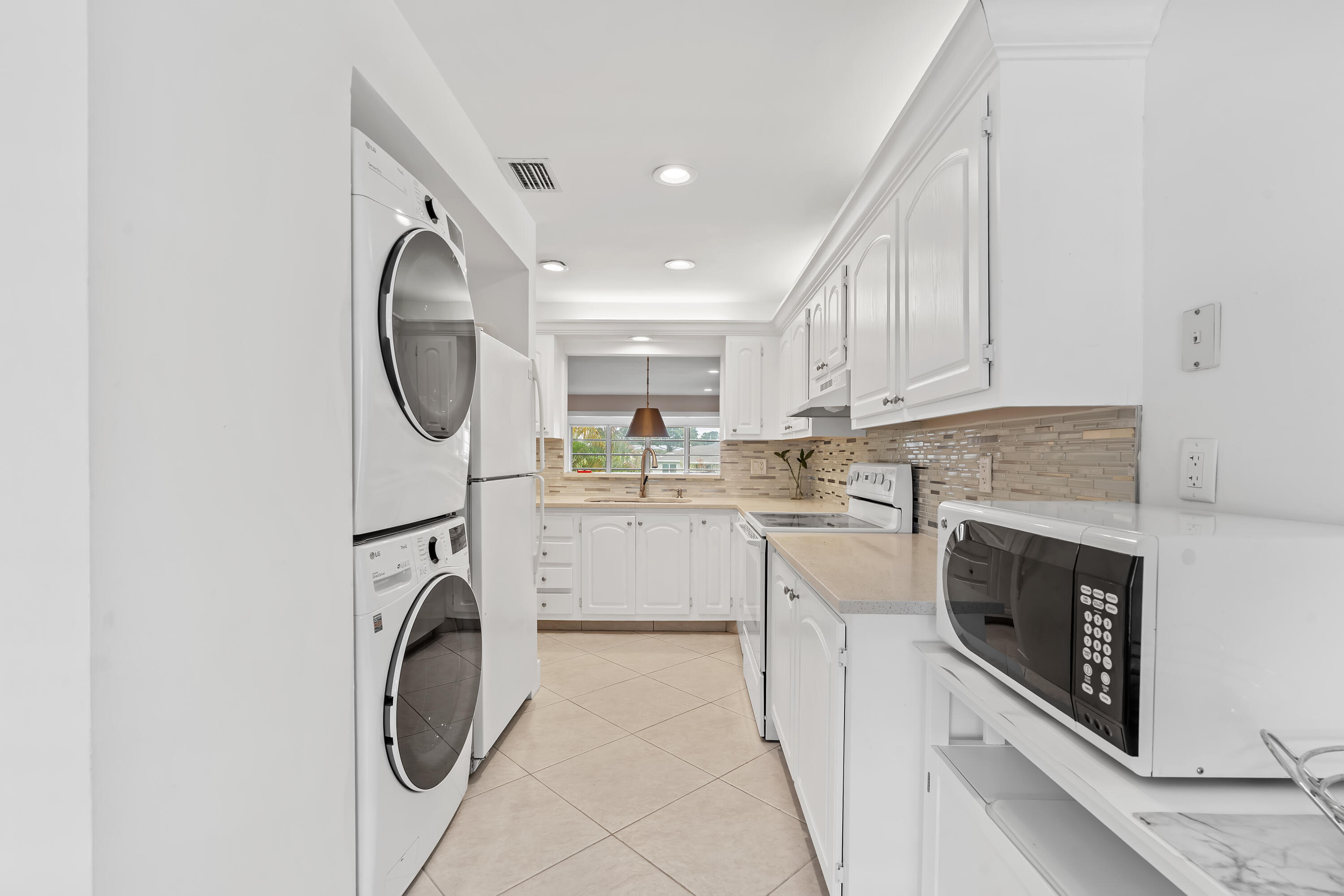 5656 Via Delray Boulevard Property Photo 5