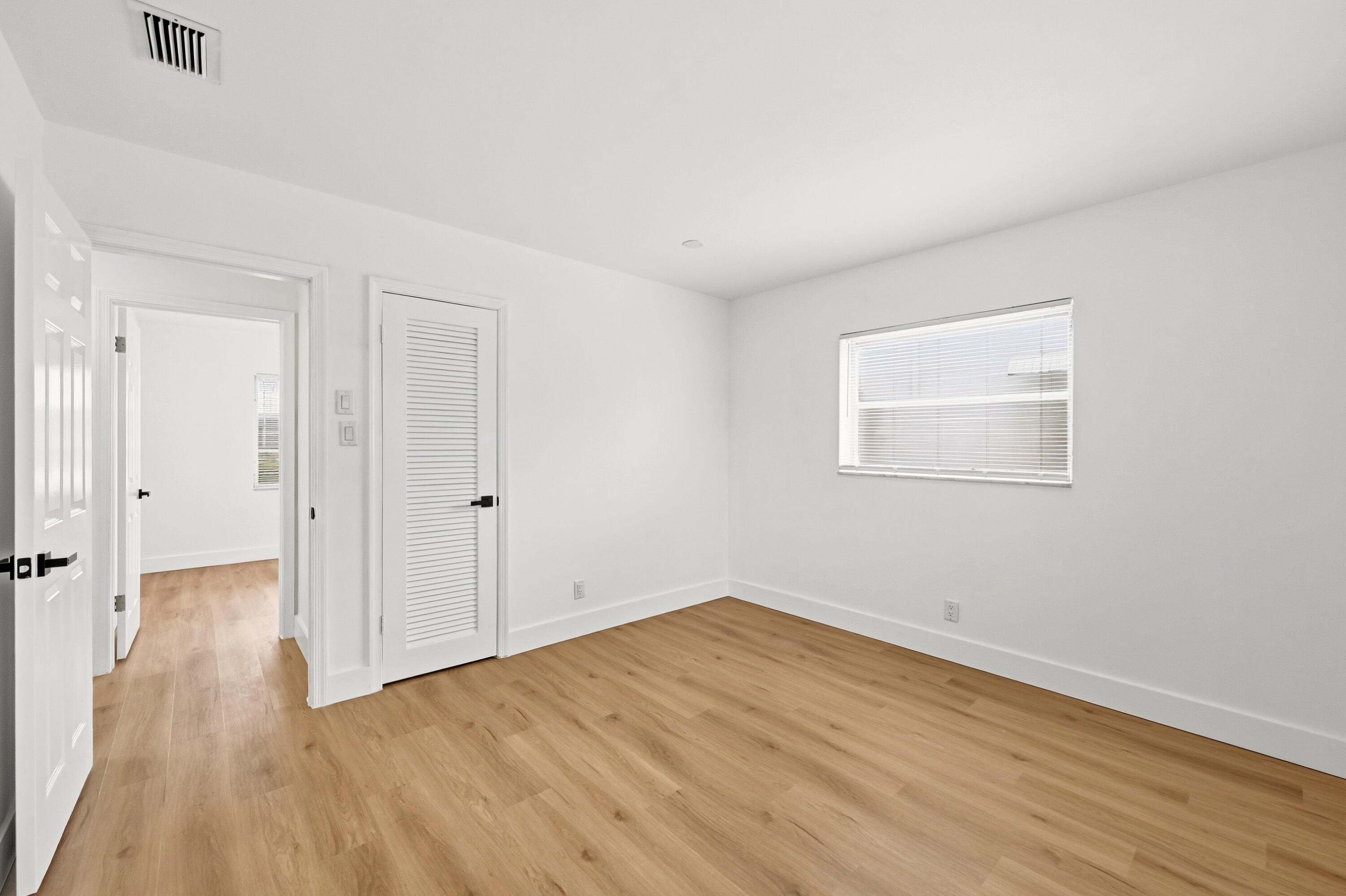 8410 Nw 59th Place Property Photo 17