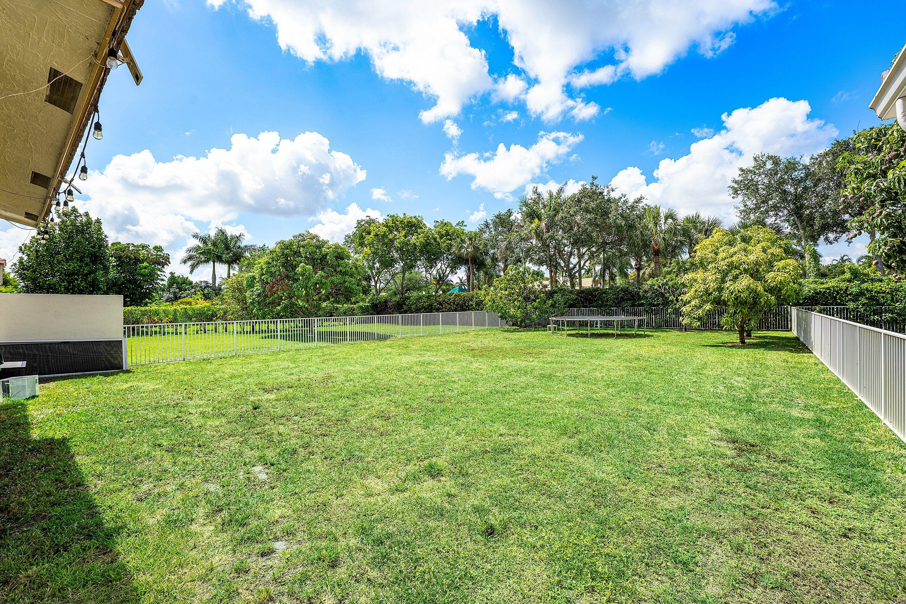 140 Bellezza Terrace Property Photo 34