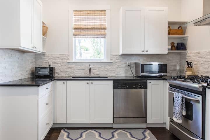 717 Forest Hill Boulevard Property Photo 68