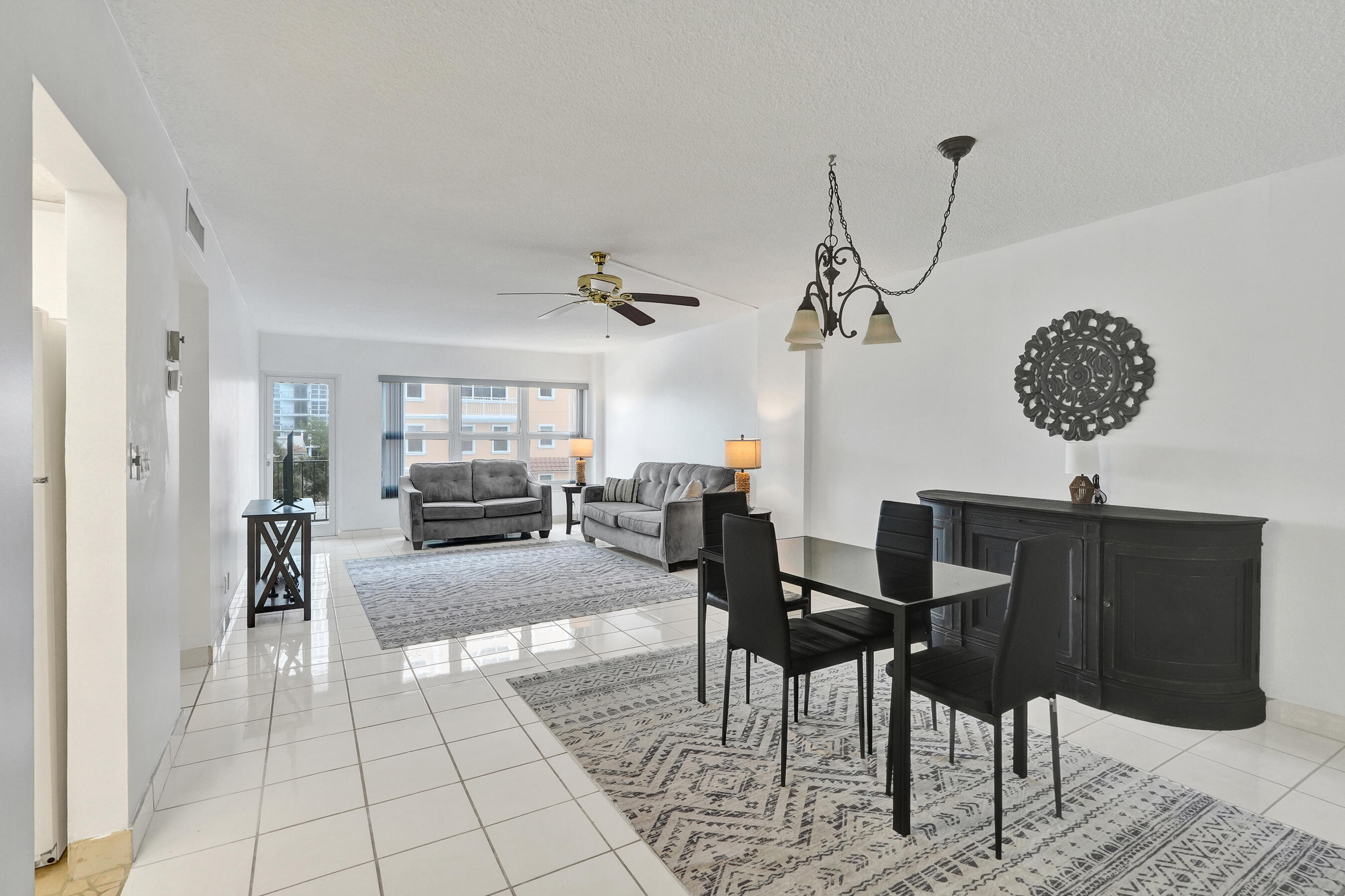 405 N Ocean Boulevard 305 Property Photo 6