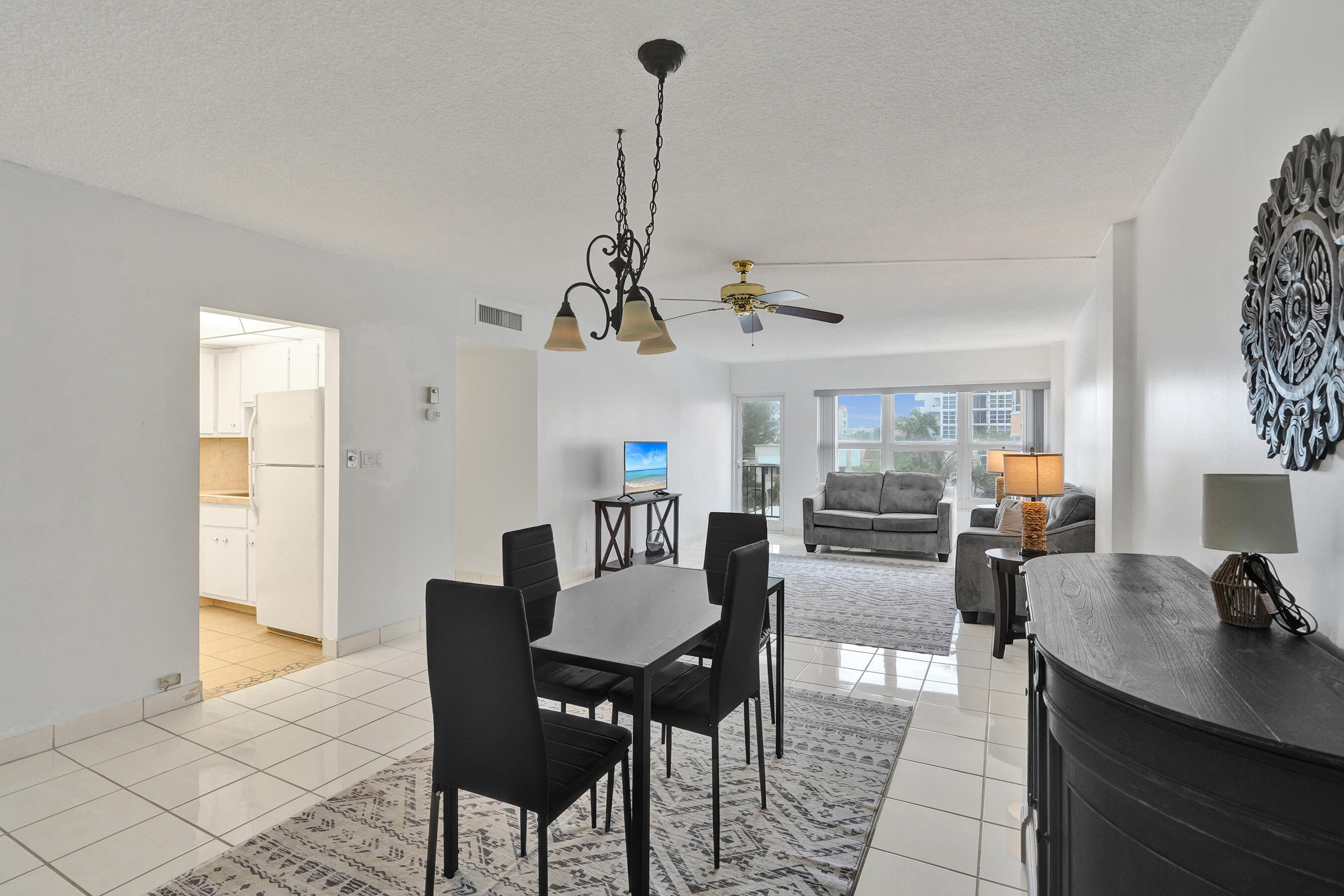 405 N Ocean Boulevard 305 Property Photo 8