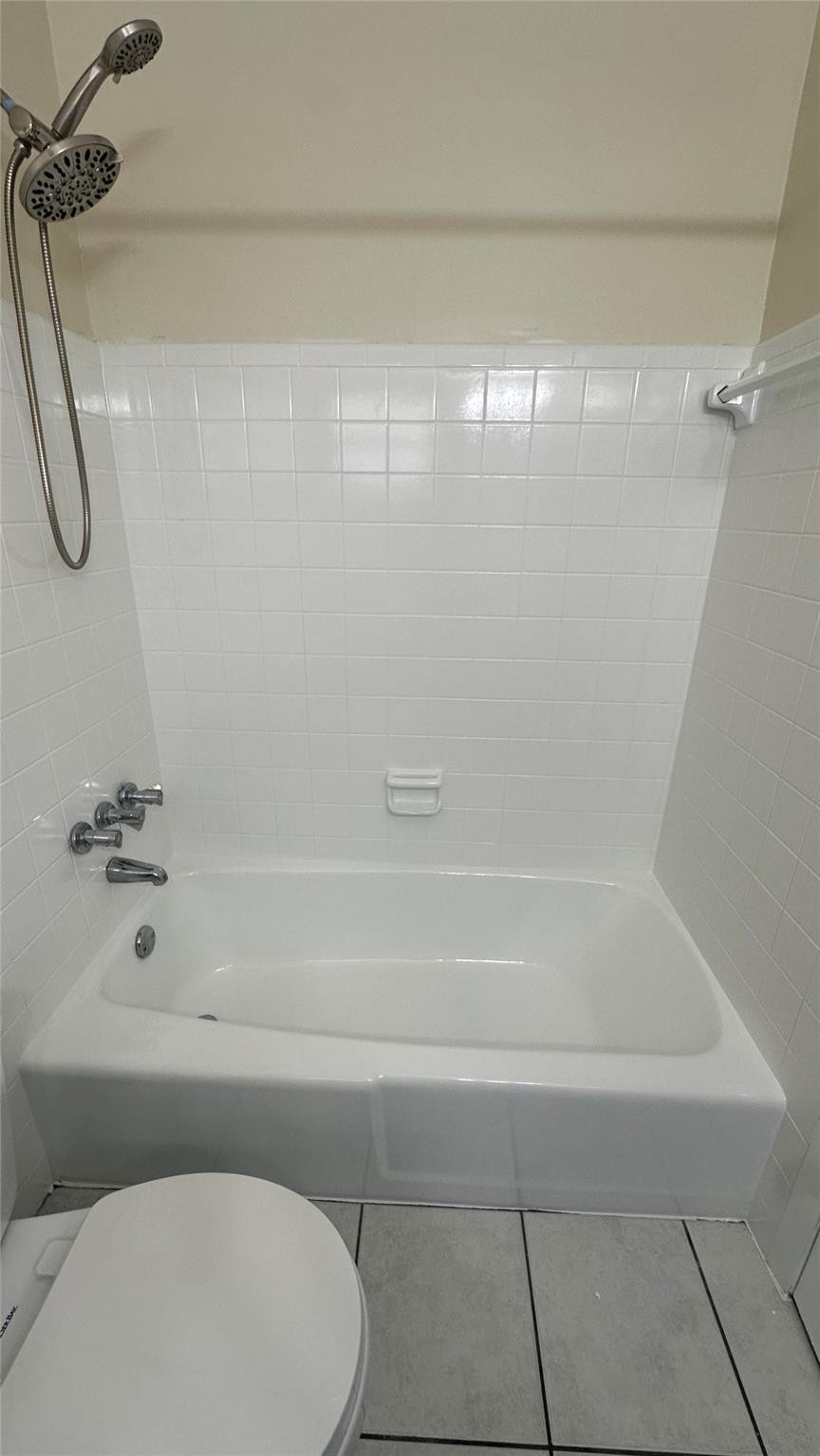 717 Se 16th Street 3 Property Photo 9