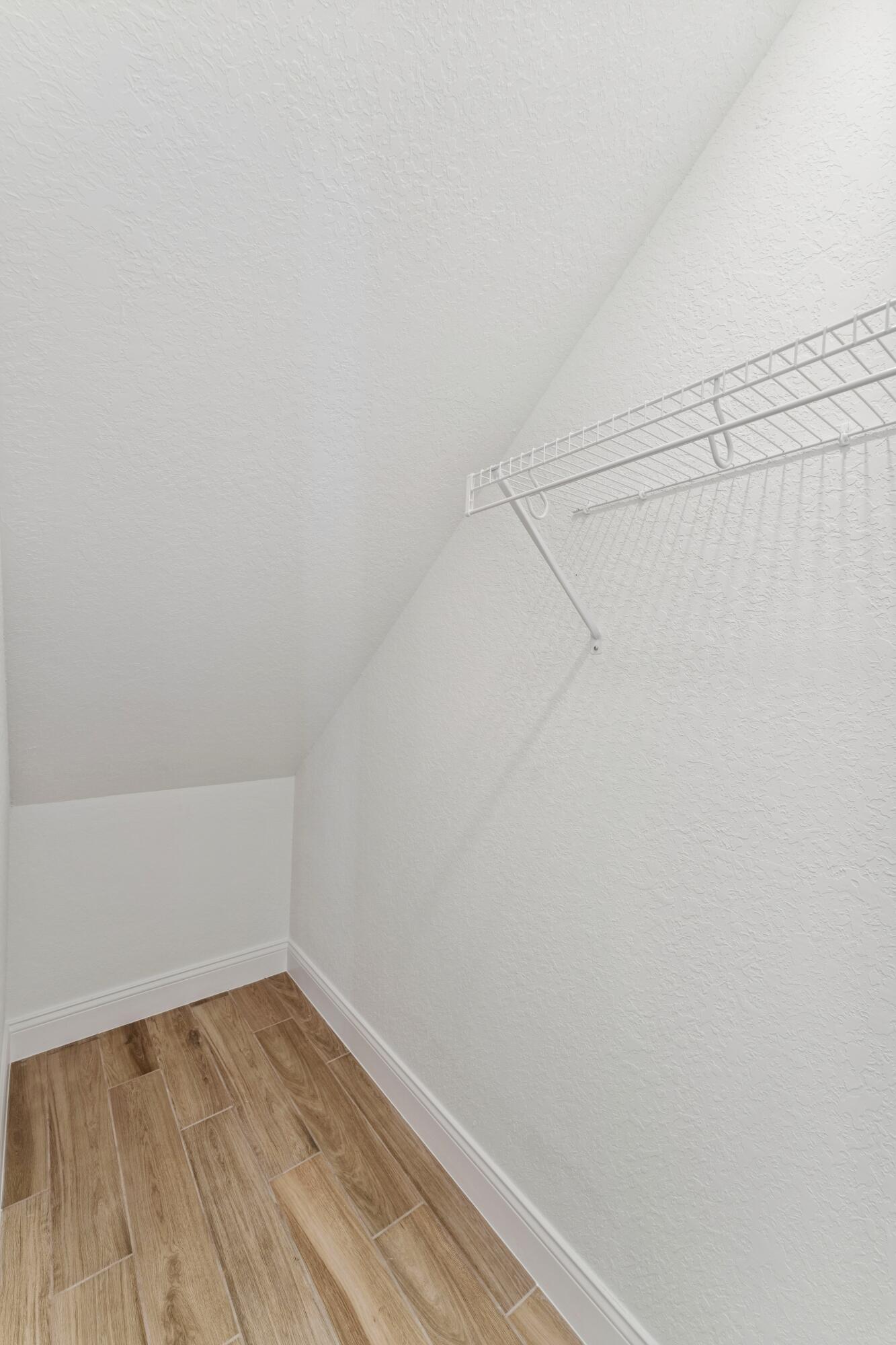 204 Se Birch Terrace Property Photo 6