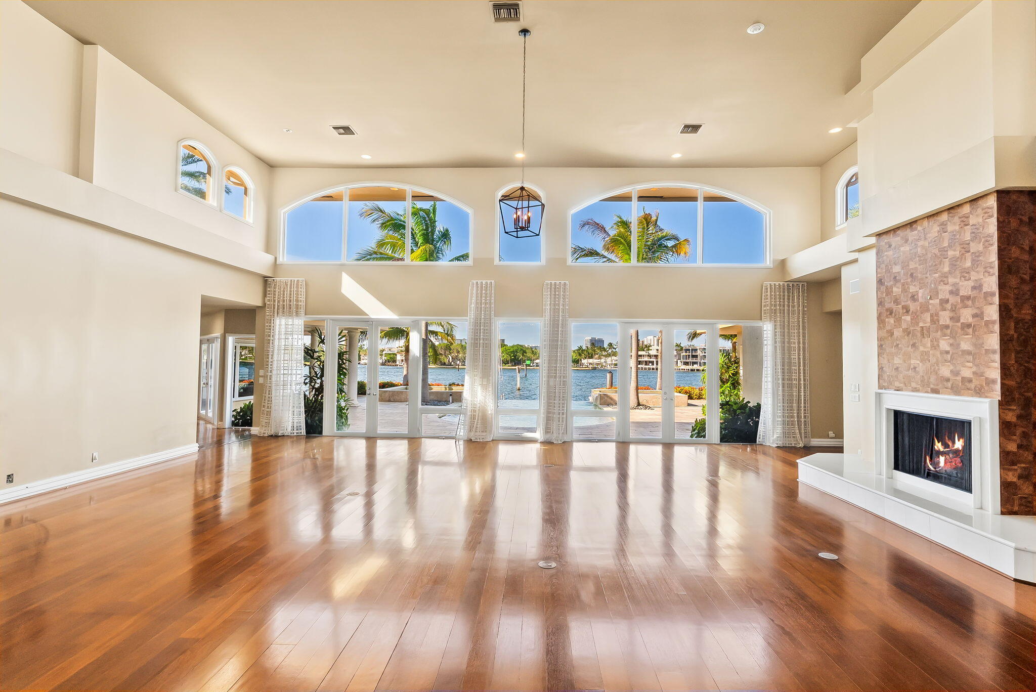 3 Isla Bahia Drive Property Photo 9