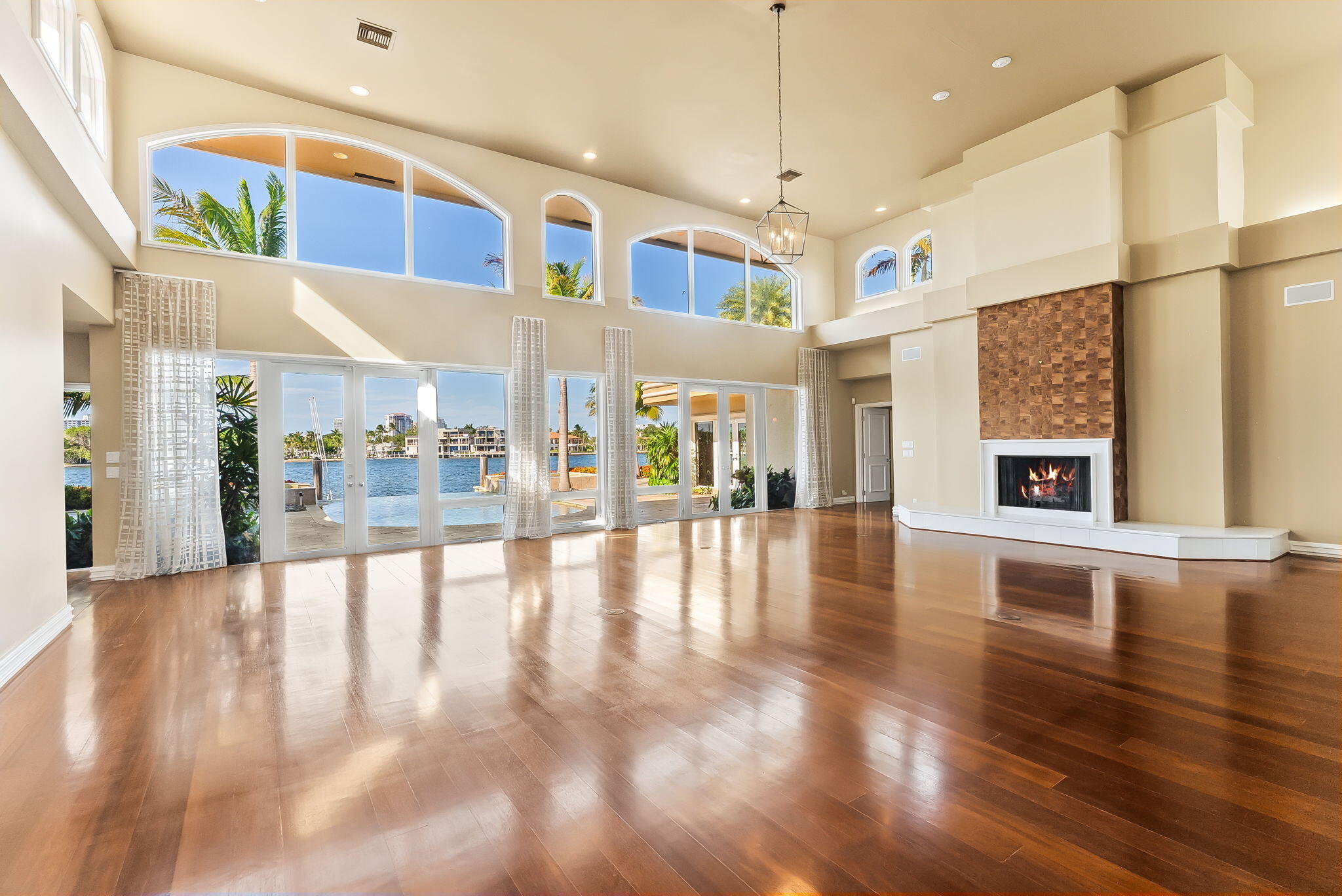 3 Isla Bahia Drive Property Photo 11
