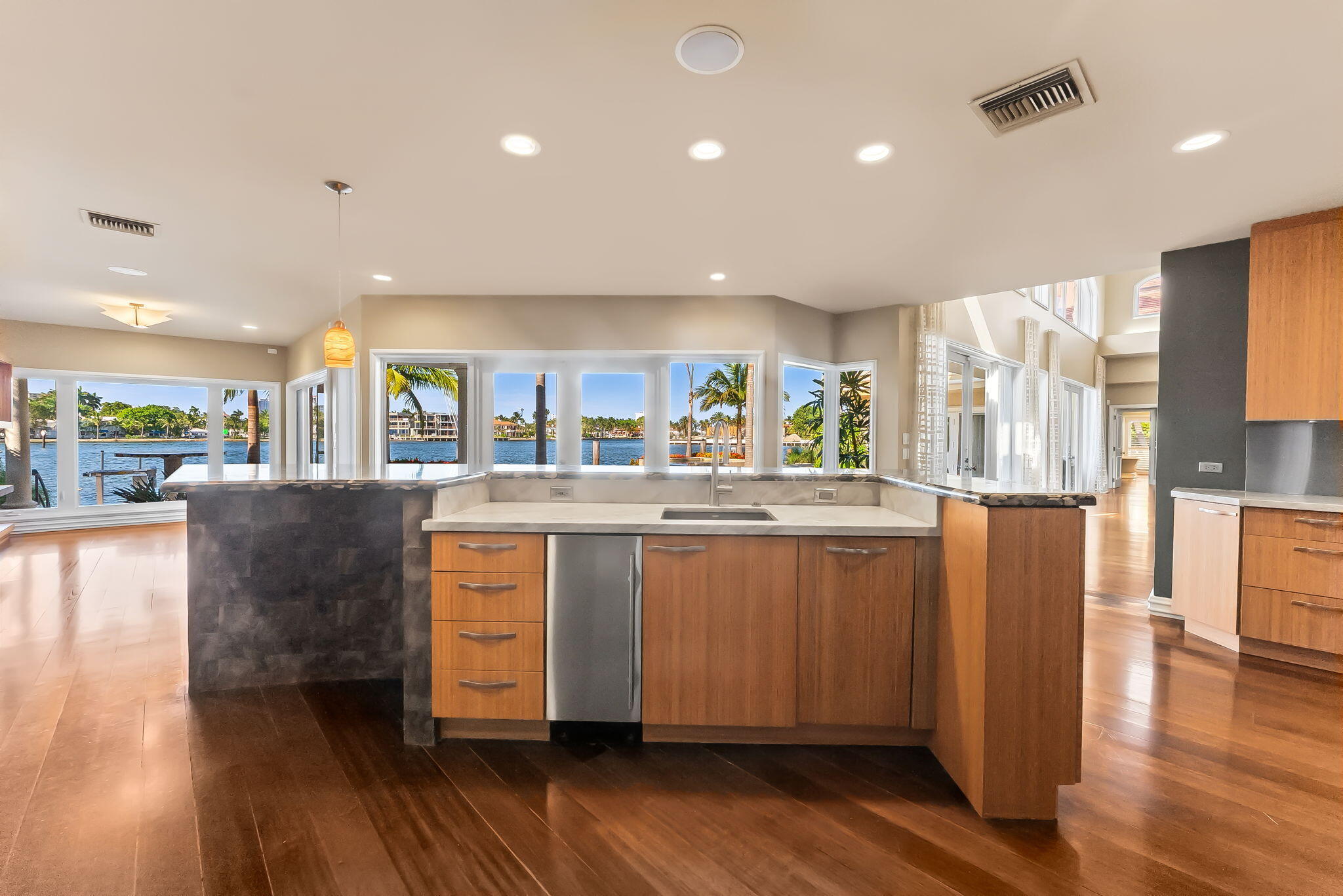 3 Isla Bahia Drive Property Photo 18
