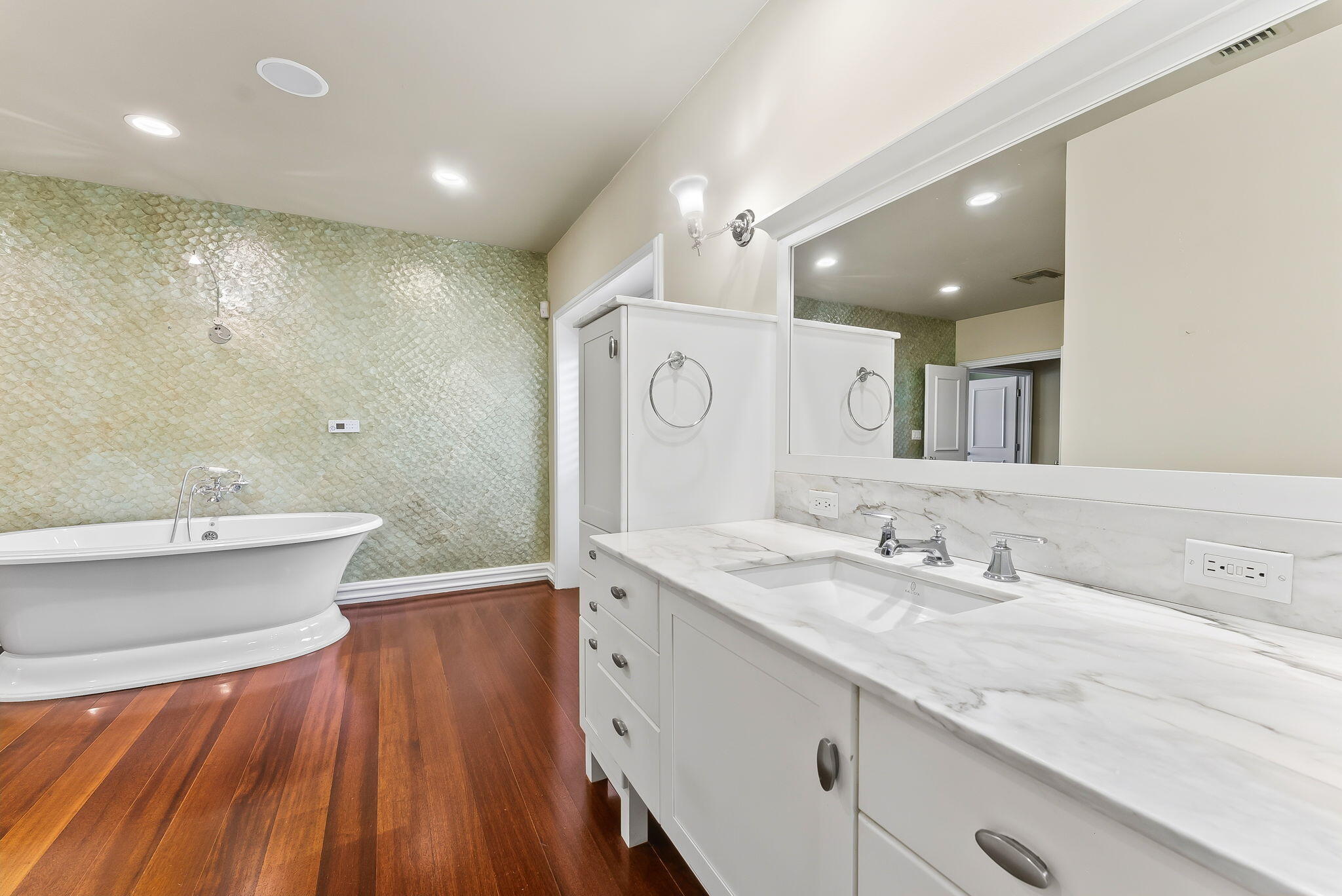 3 Isla Bahia Drive Property Photo 31