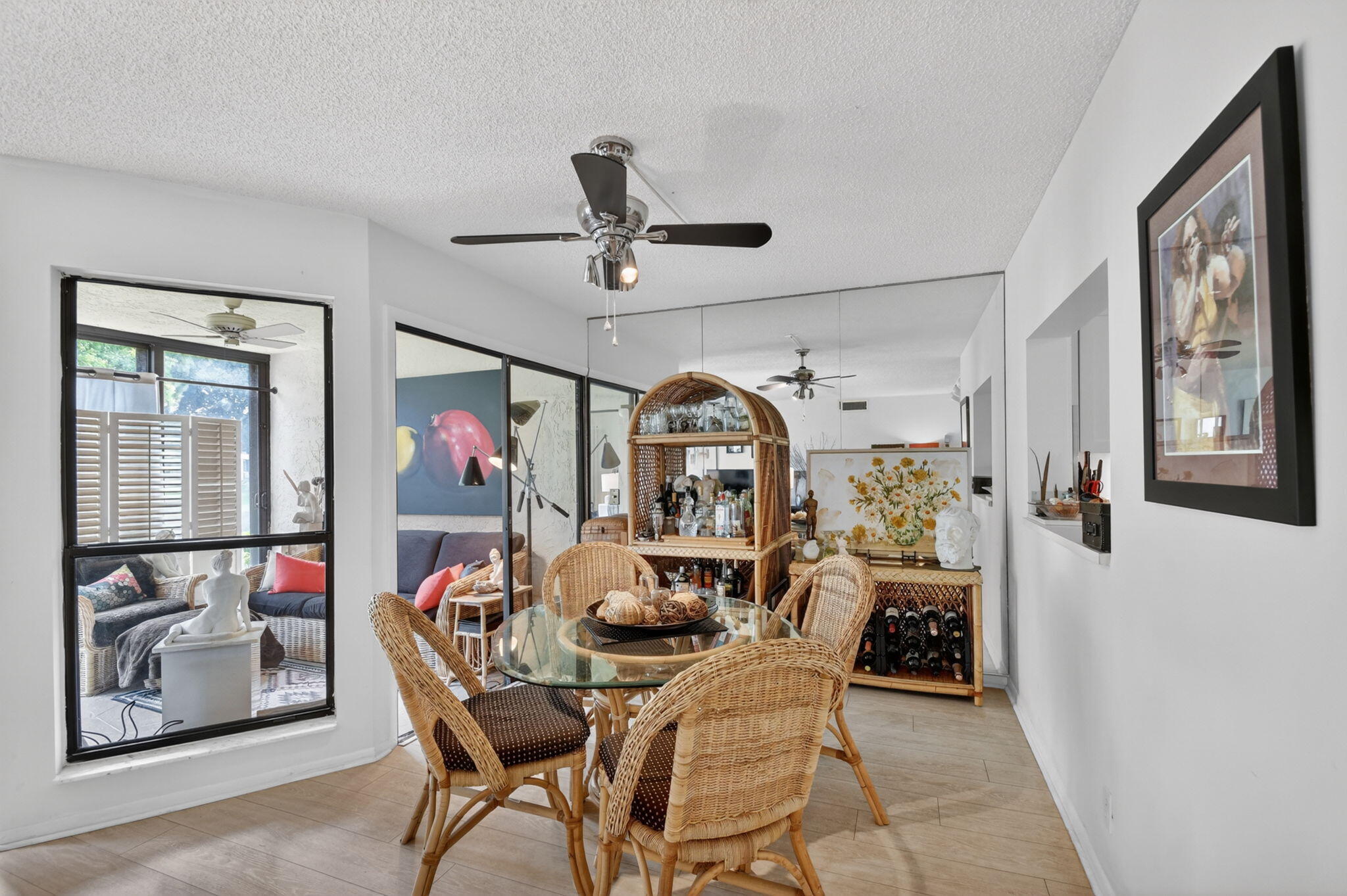 3329 Perimeter Drive Property Photo 4