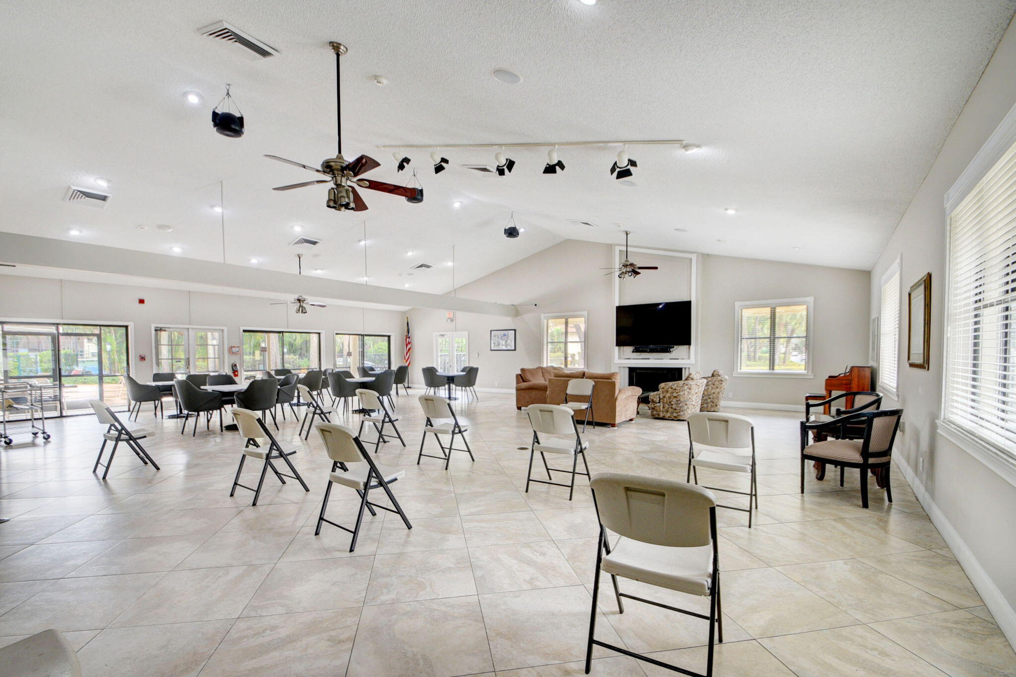 3329 Perimeter Drive Property Photo 29