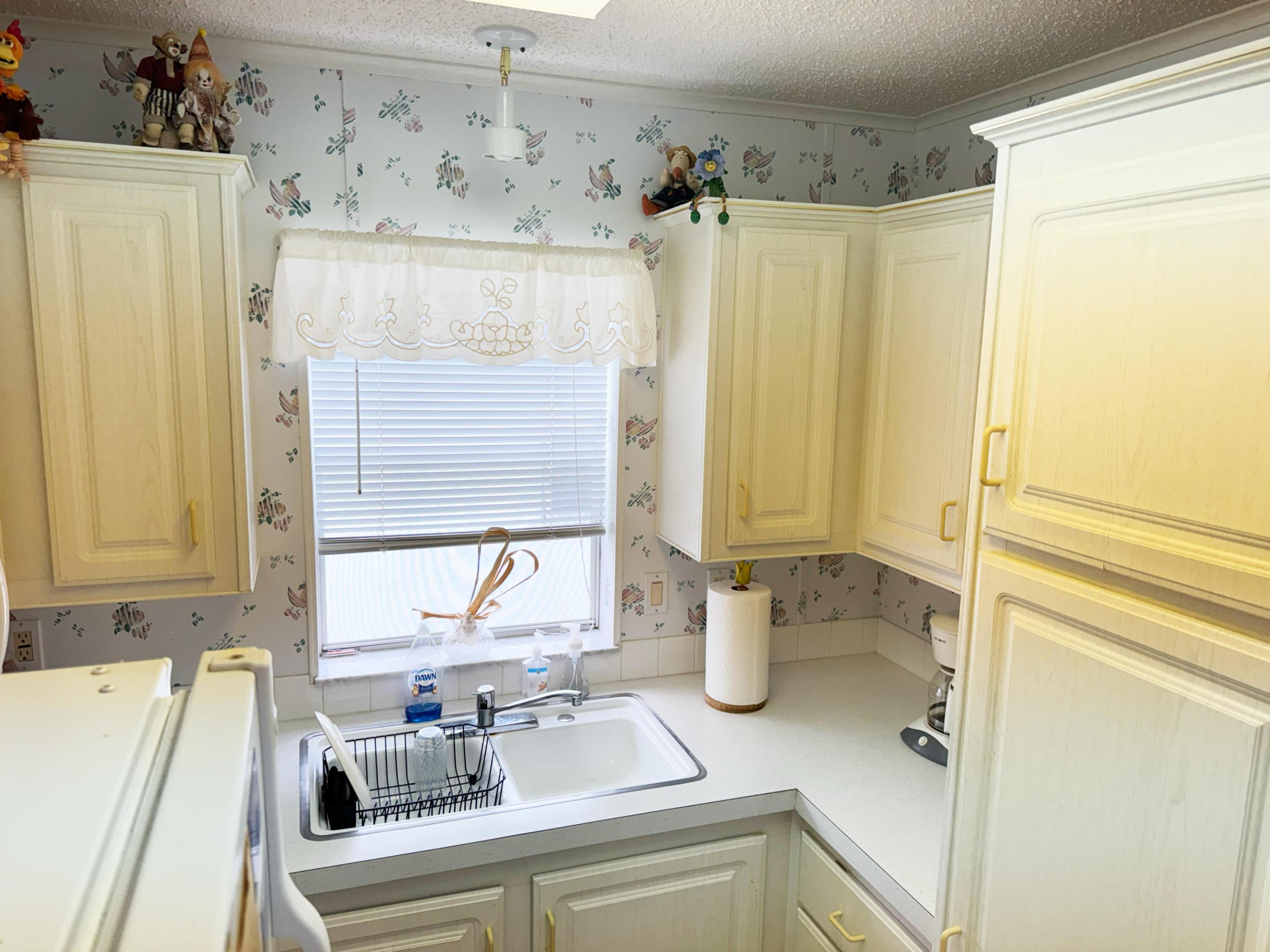 14 Bamboo Drive Cd Property Photo 10
