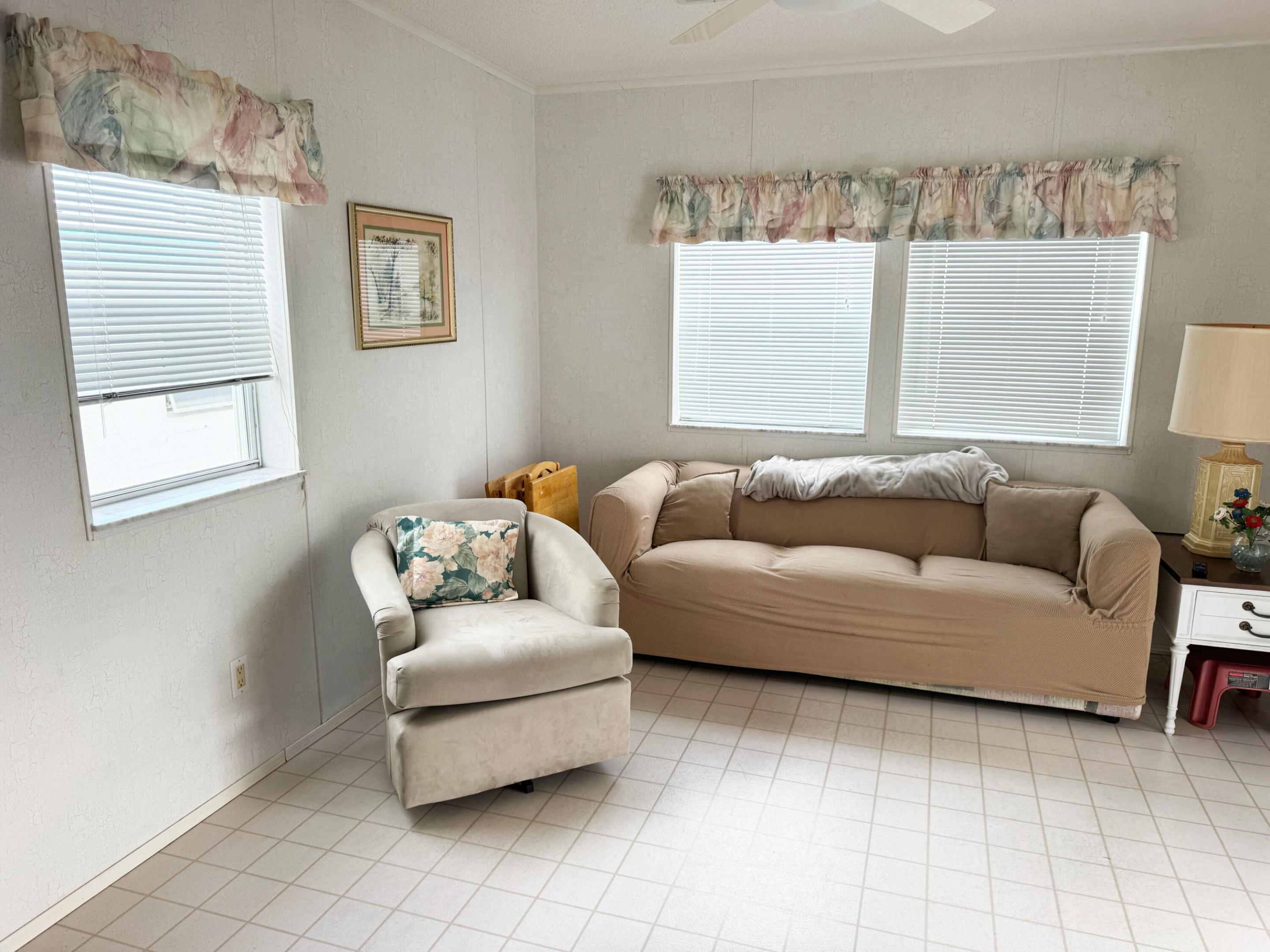 14 Bamboo Drive Cd Property Photo 12