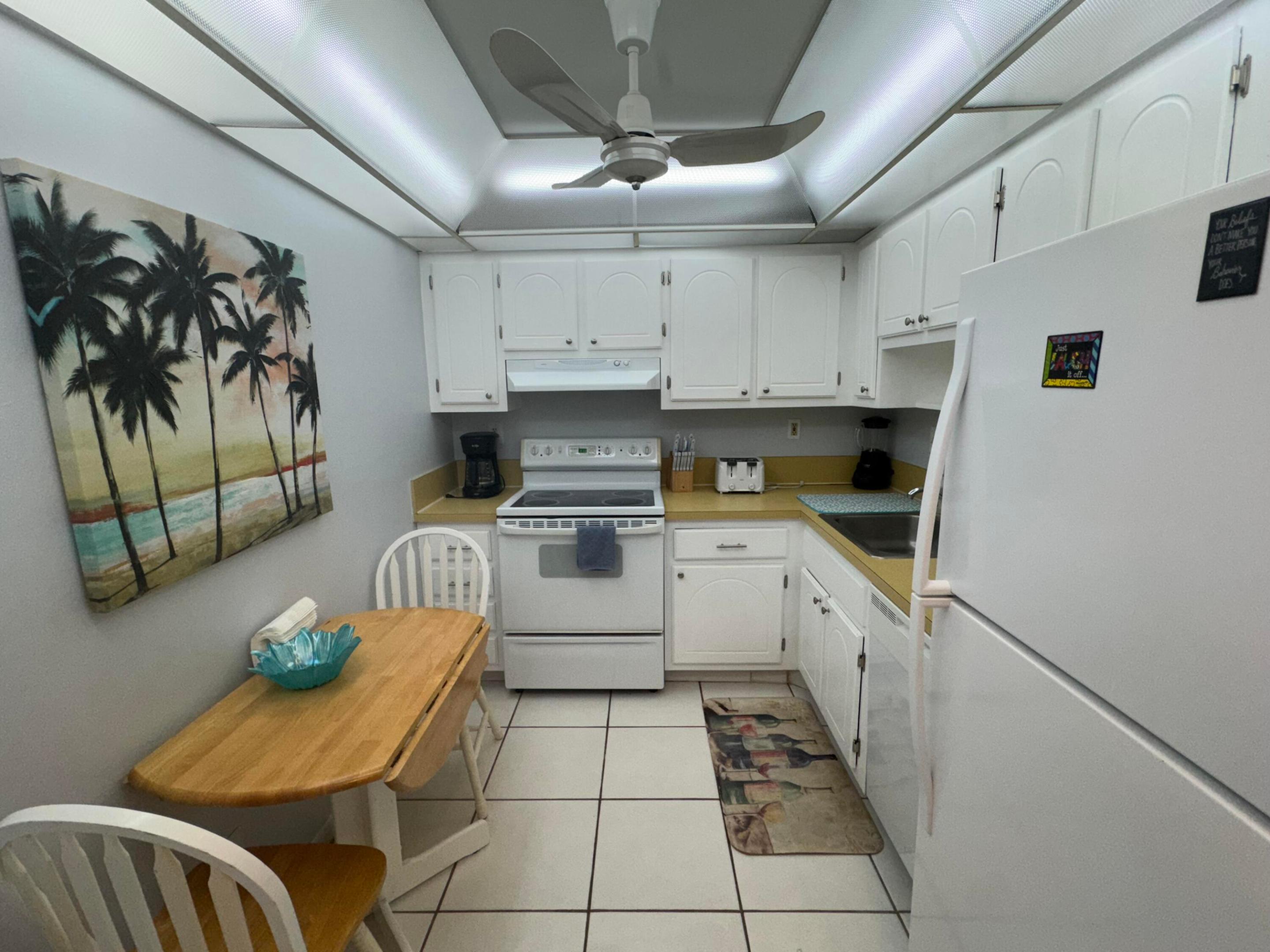 3215 S Ocean Boulevard 303 Property Photo 13
