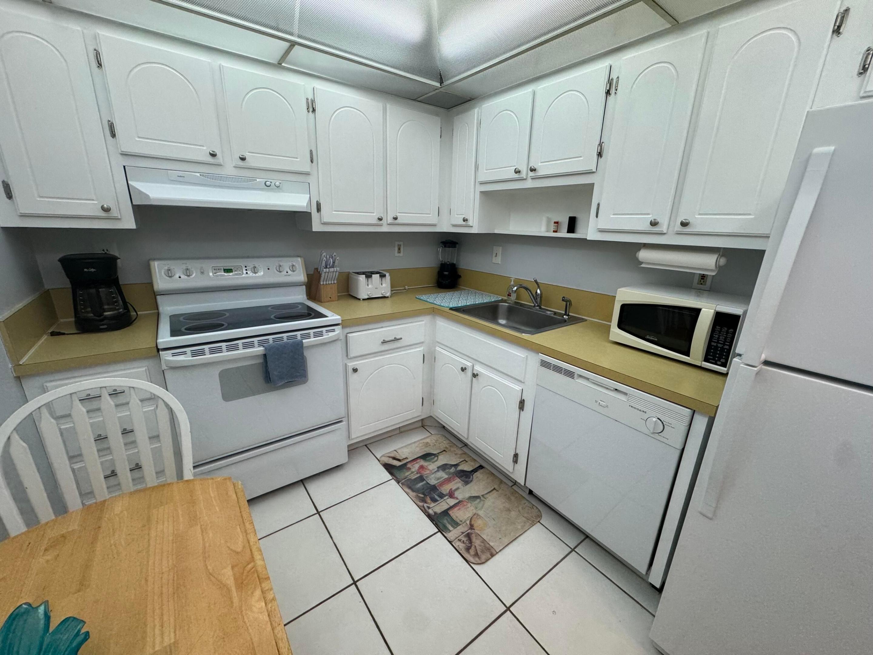 3215 S Ocean Boulevard 303 Property Photo 14