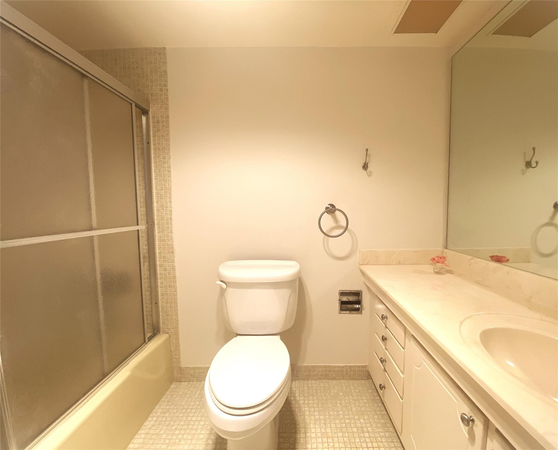 2671 S Course Drive 602 Property Photo 6