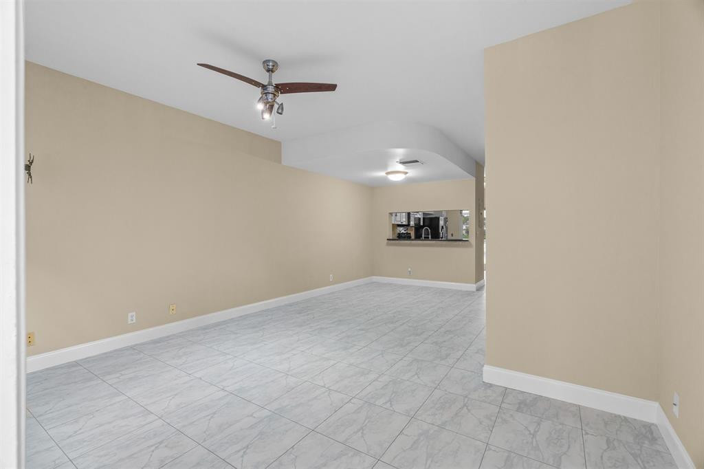 3168 Sw 49th Street Property Photo 7