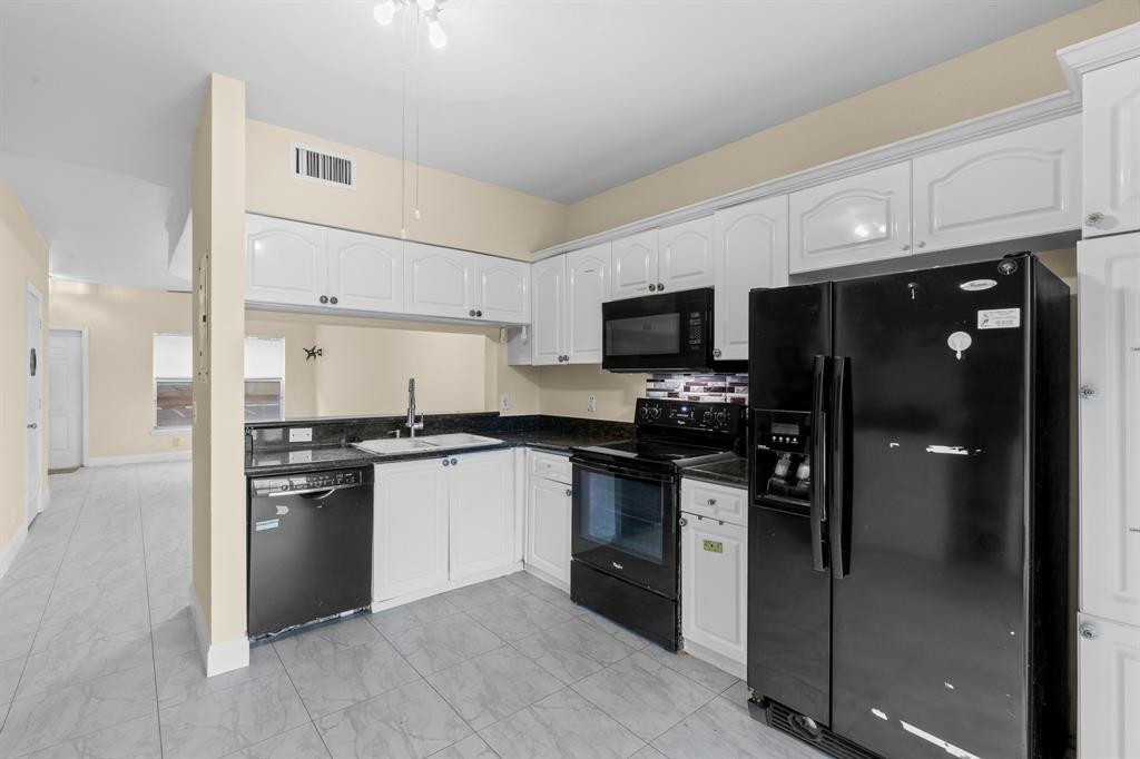 3168 Sw 49th Street Property Photo 12