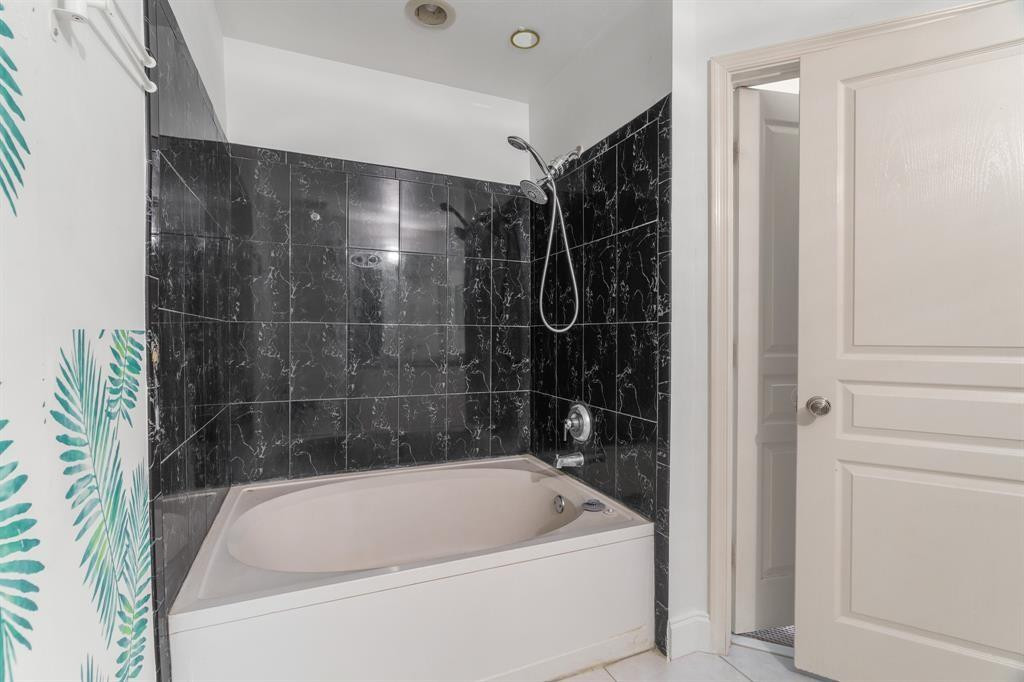 3168 Sw 49th Street Property Photo 26