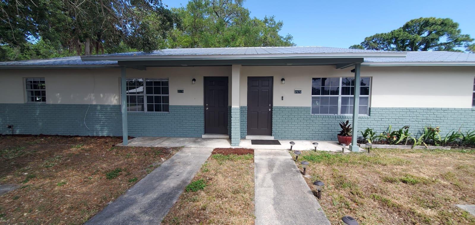 2578 Seneca Avenue Property Photo 1