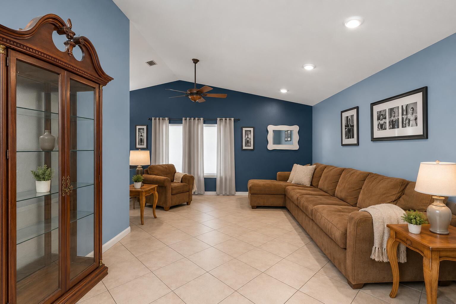 8634 Bridle Path Court 1 Property Photo 4