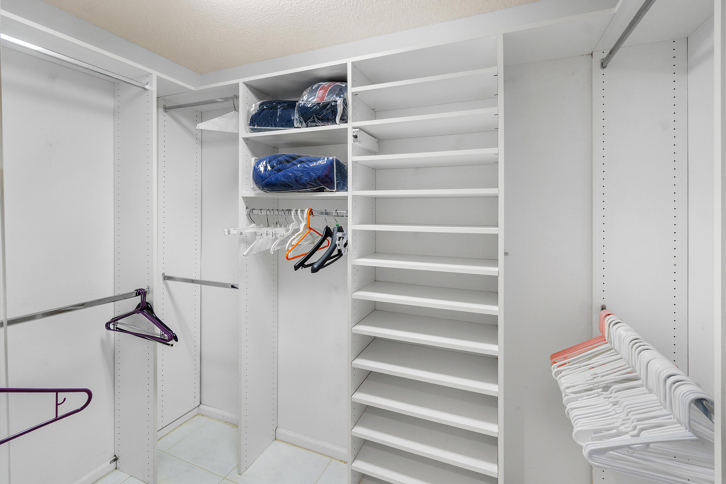 9829 Seacrest Circle 202 Property Photo 19