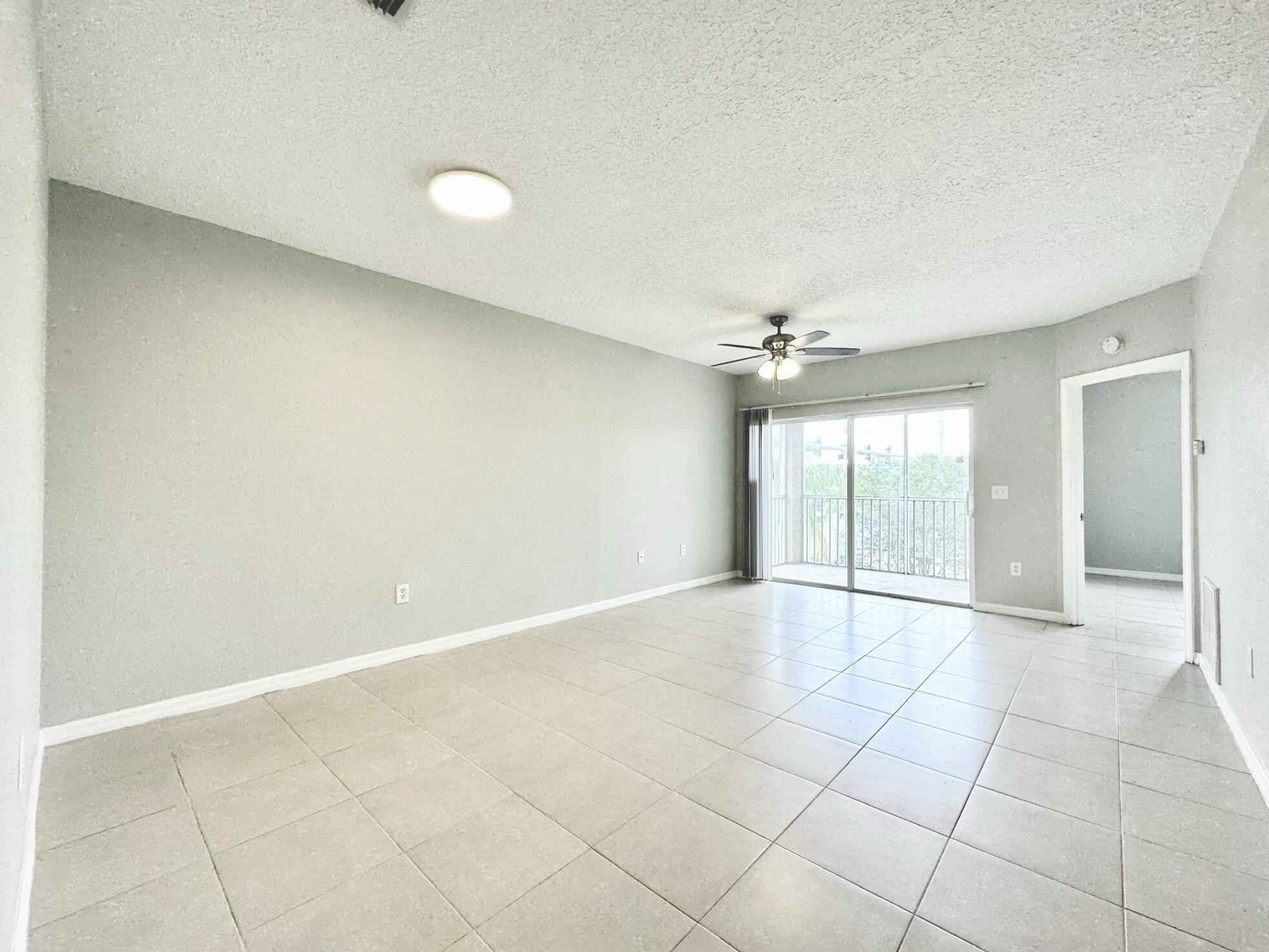 9604 Seadale Court 201 Property Photo 4