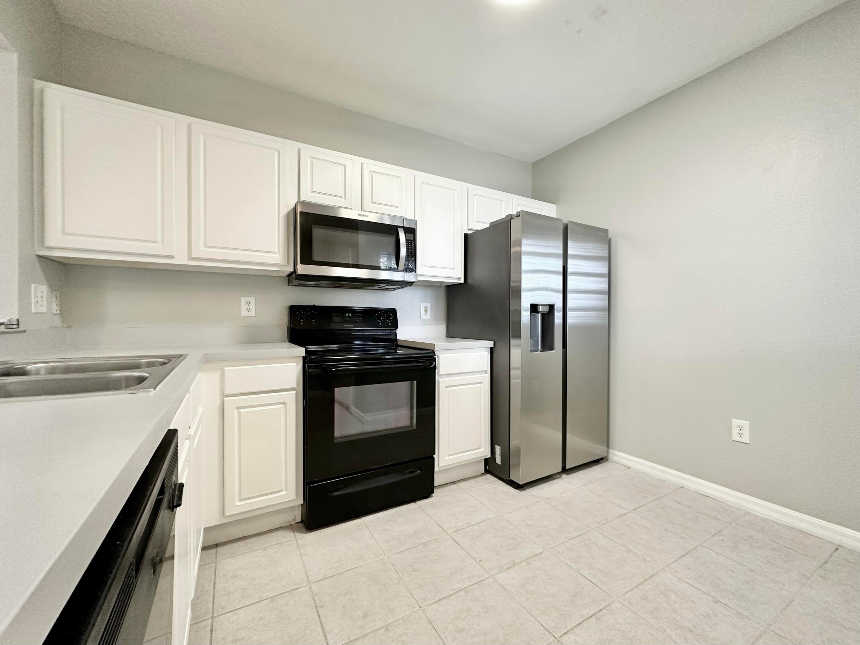 9604 Seadale Court 201 Property Photo 7