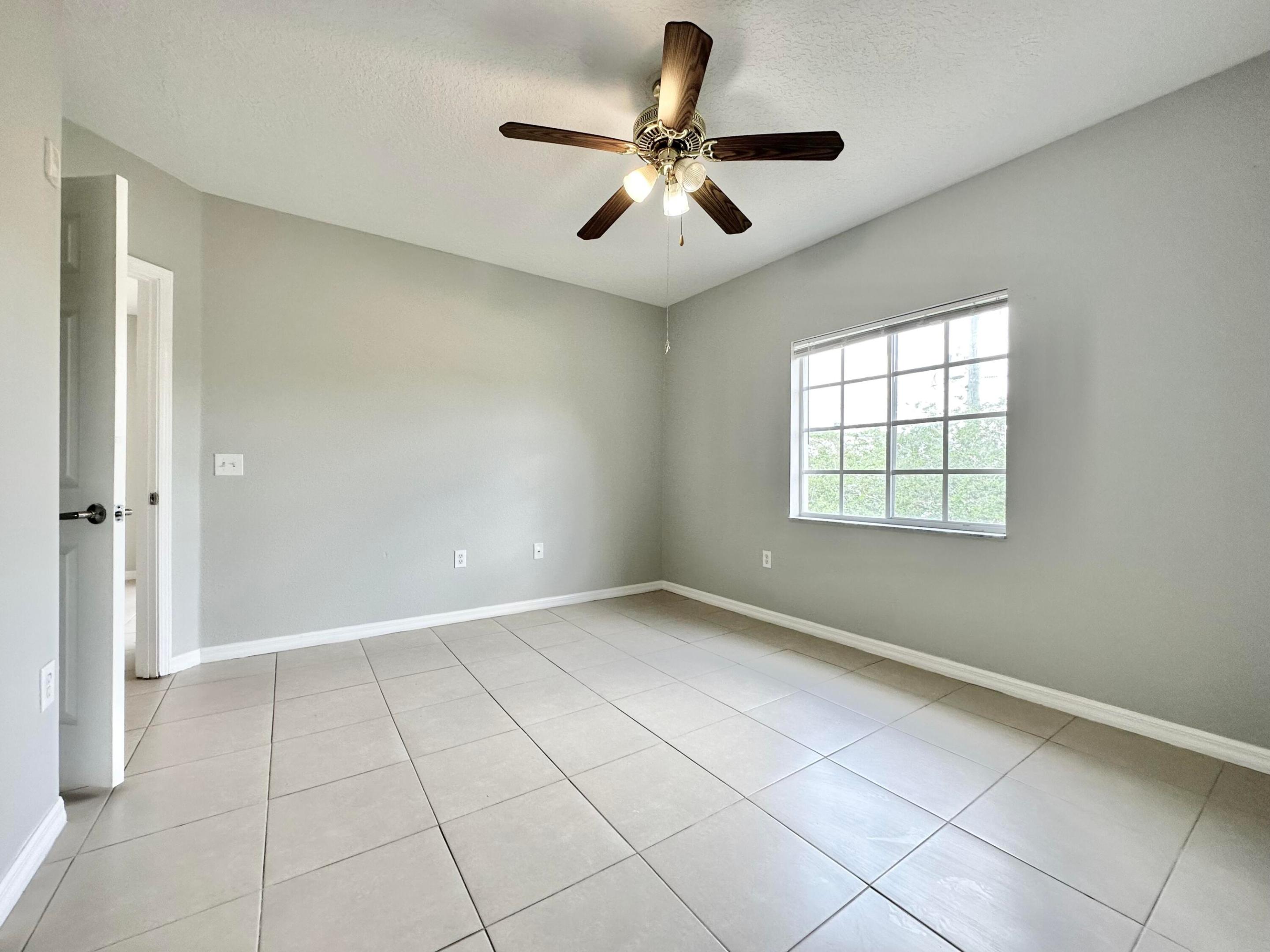 9604 Seadale Court 201 Property Photo 10