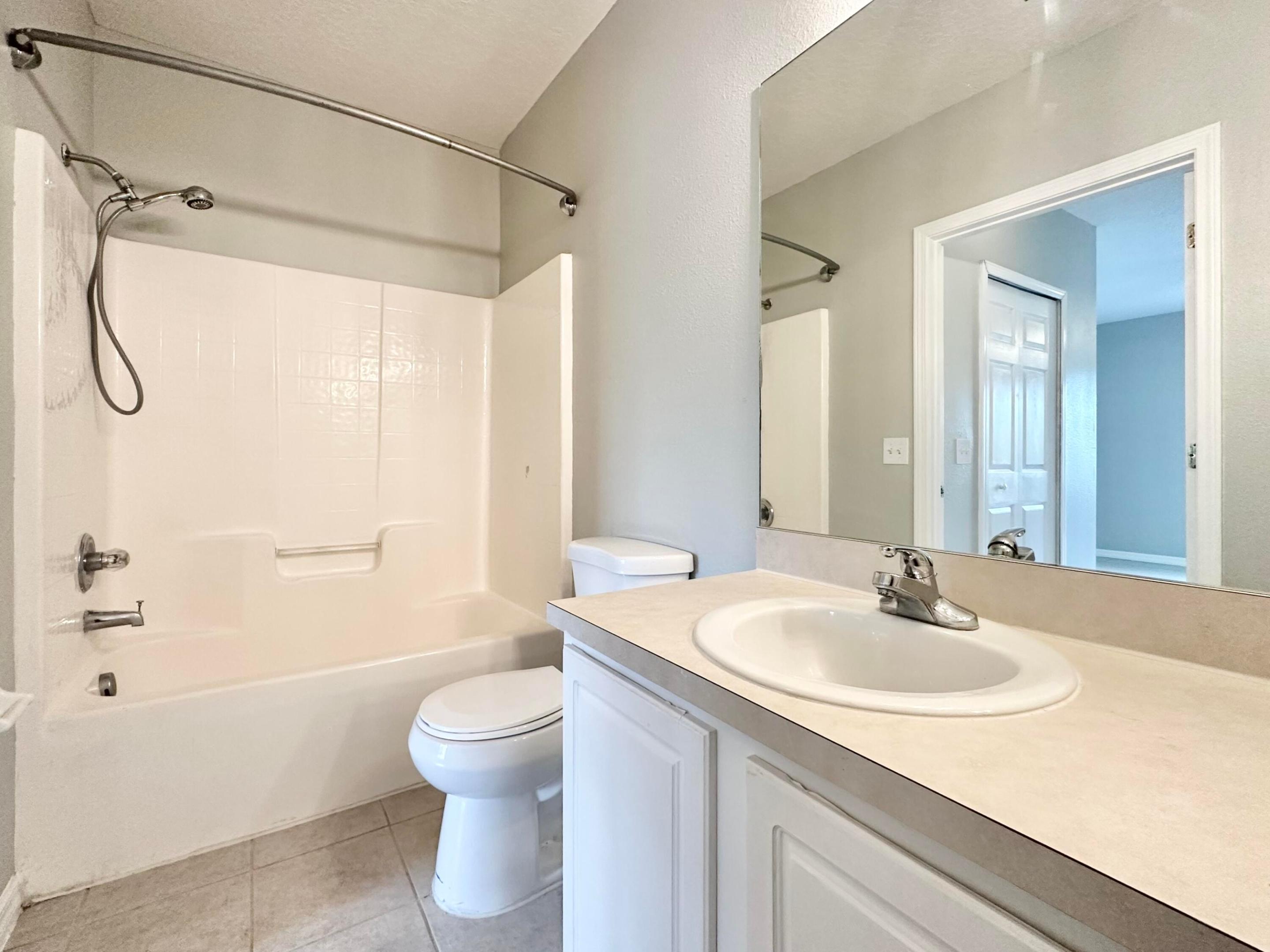 9604 Seadale Court 201 Property Photo 14