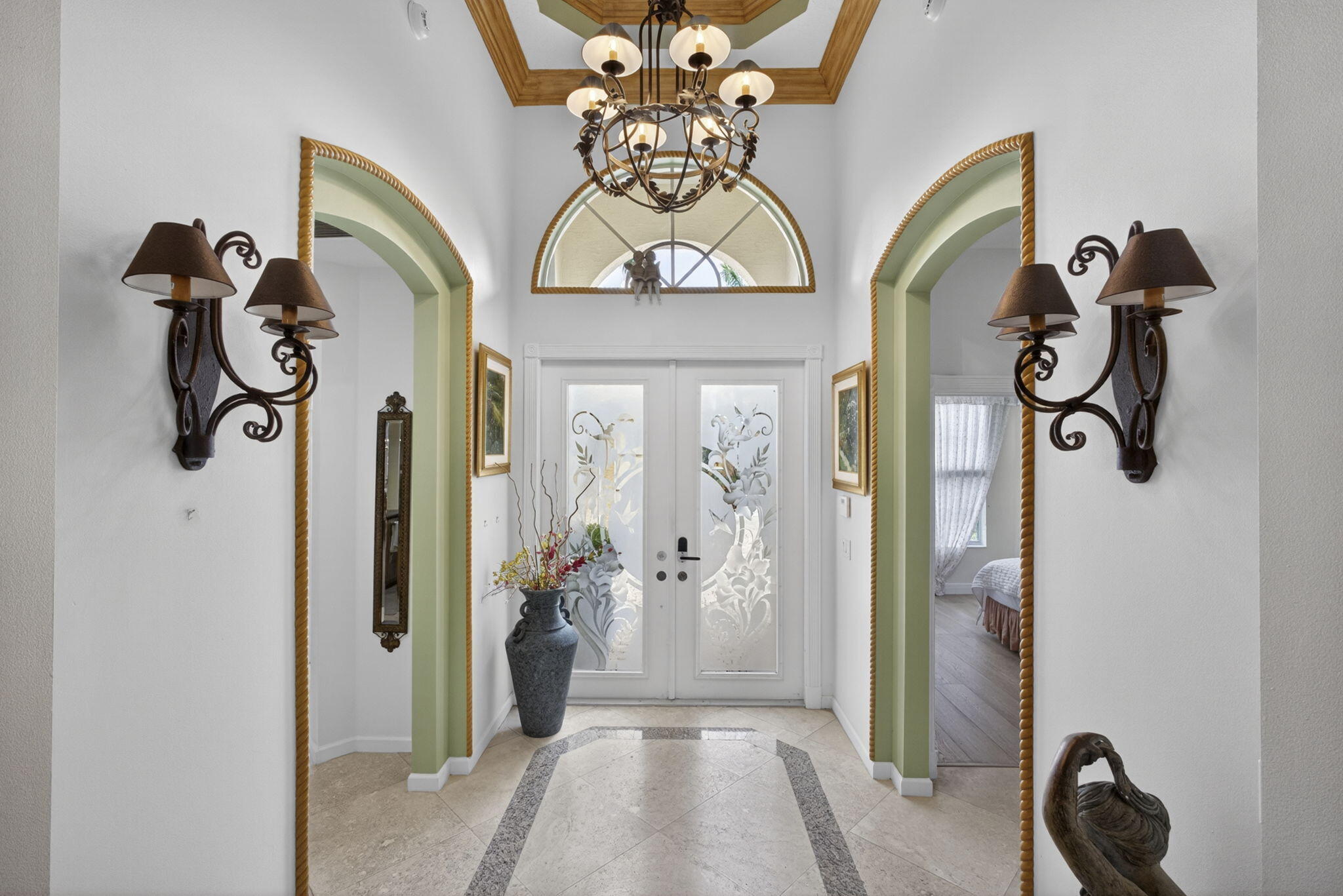 10880 Northgreen Drive Property Photo 4