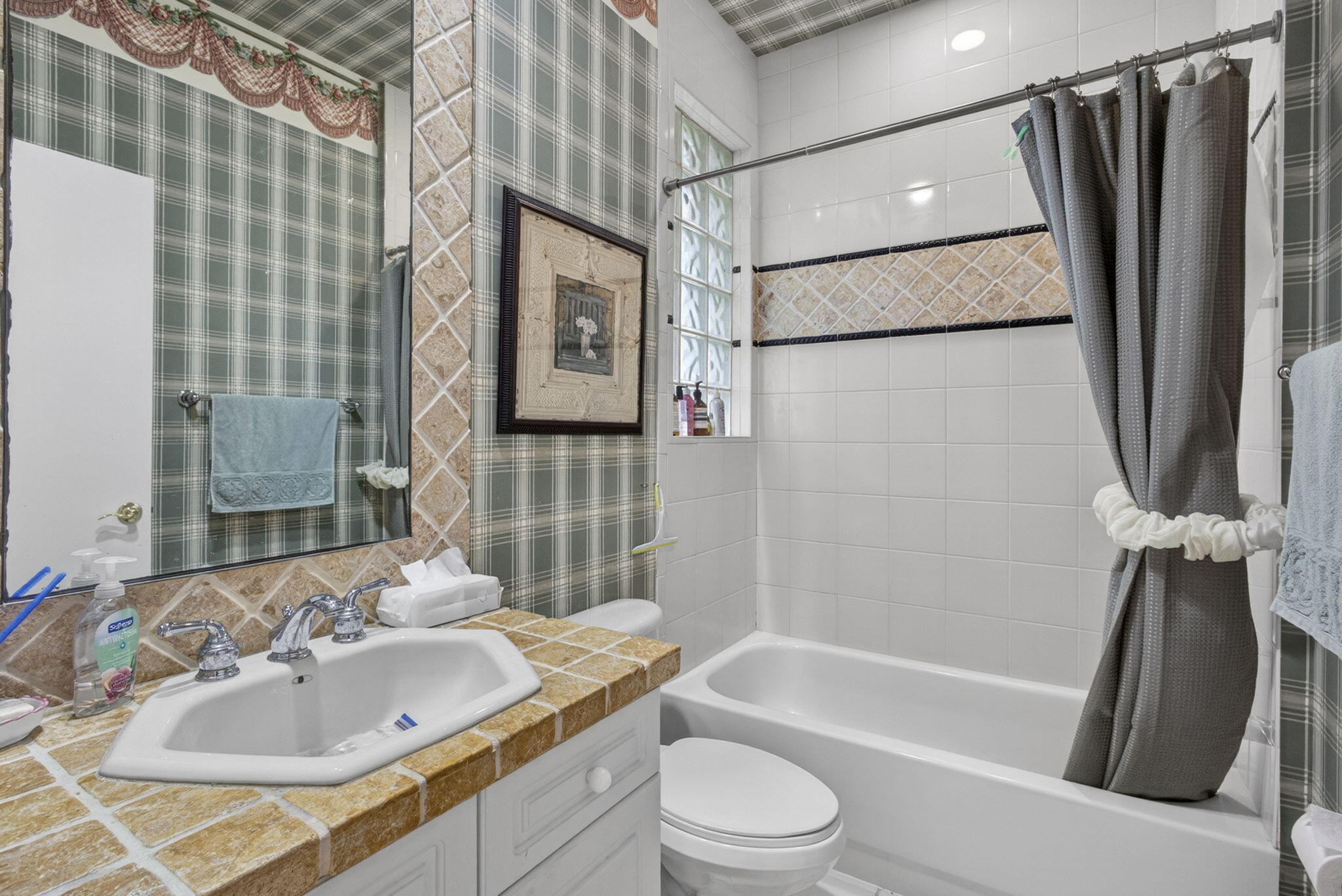 10880 Northgreen Drive Property Photo 28