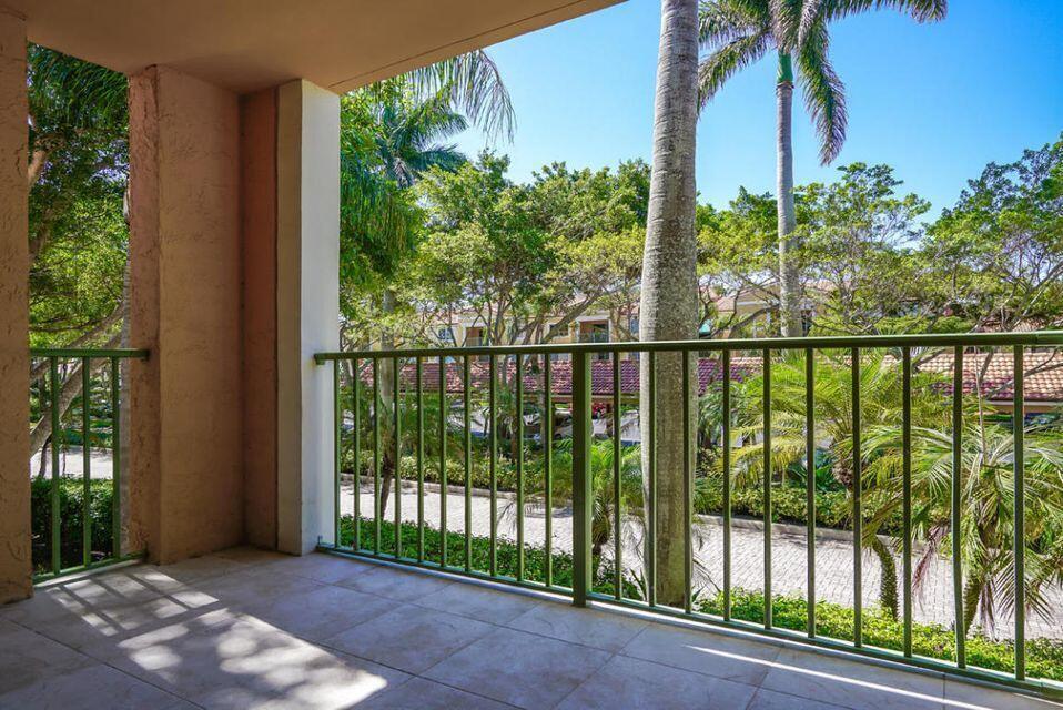 140 Yacht Club Way 206 Property Photo 2