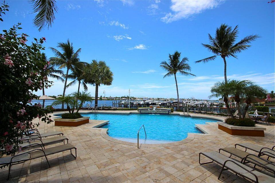 140 Yacht Club Way 206 Property Photo 12