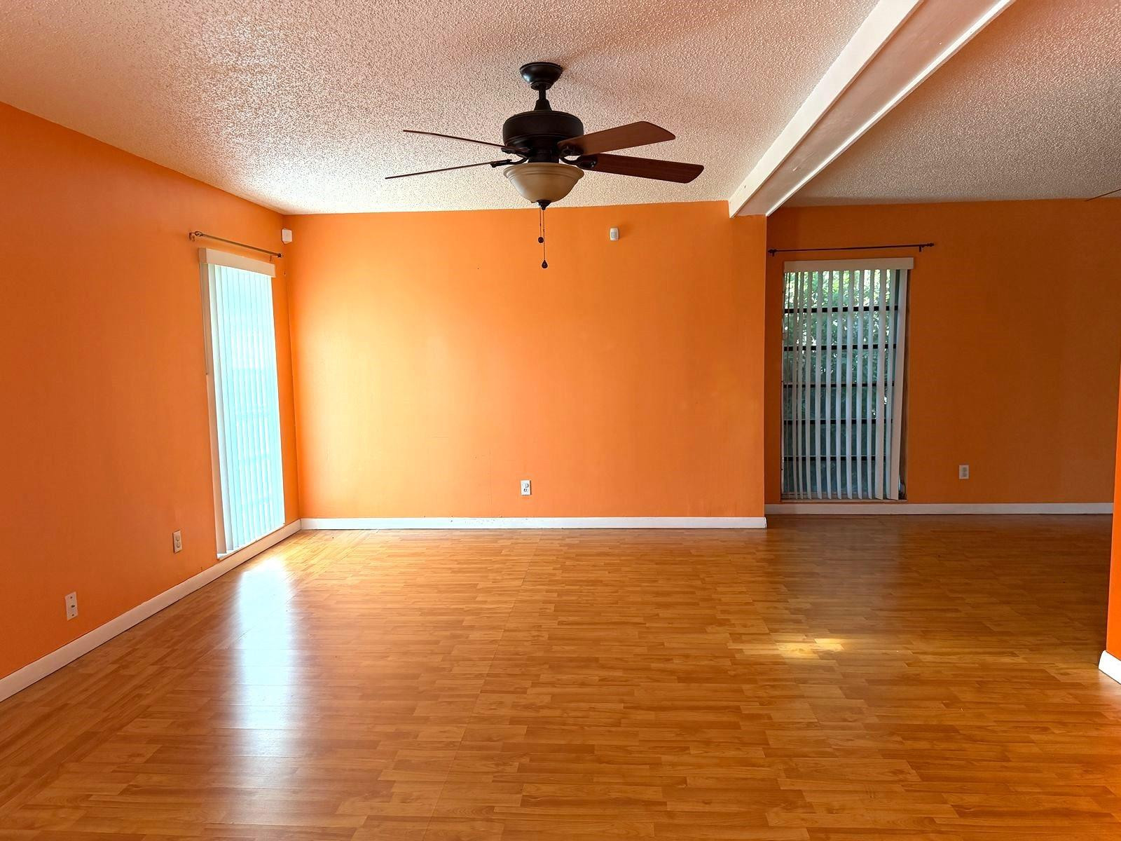 7101 Nw 68th Street Property Photo 2
