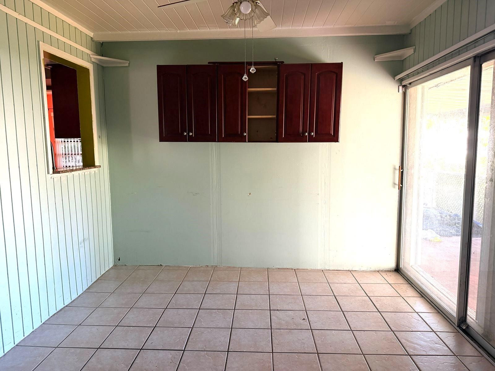 7101 Nw 68th Street Property Photo 9