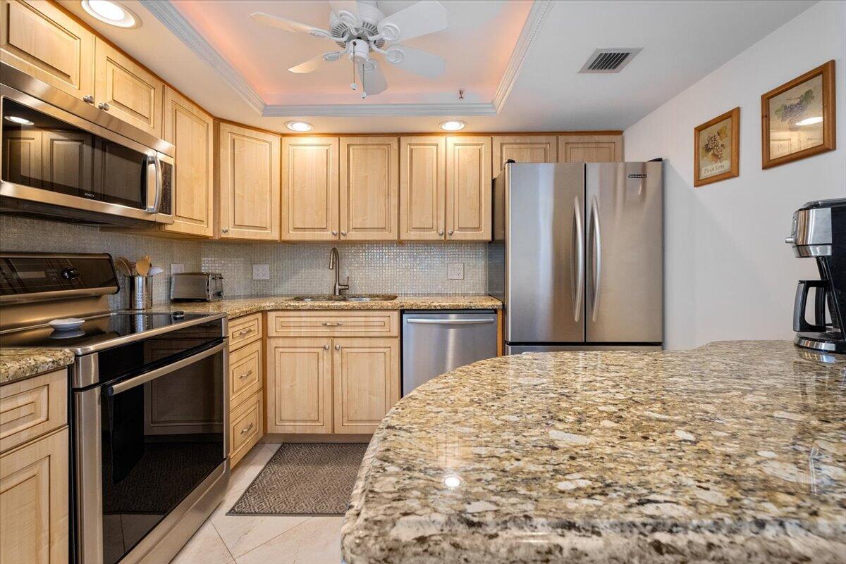 3912 S Ocean Boulevard 603 Property Photo 8