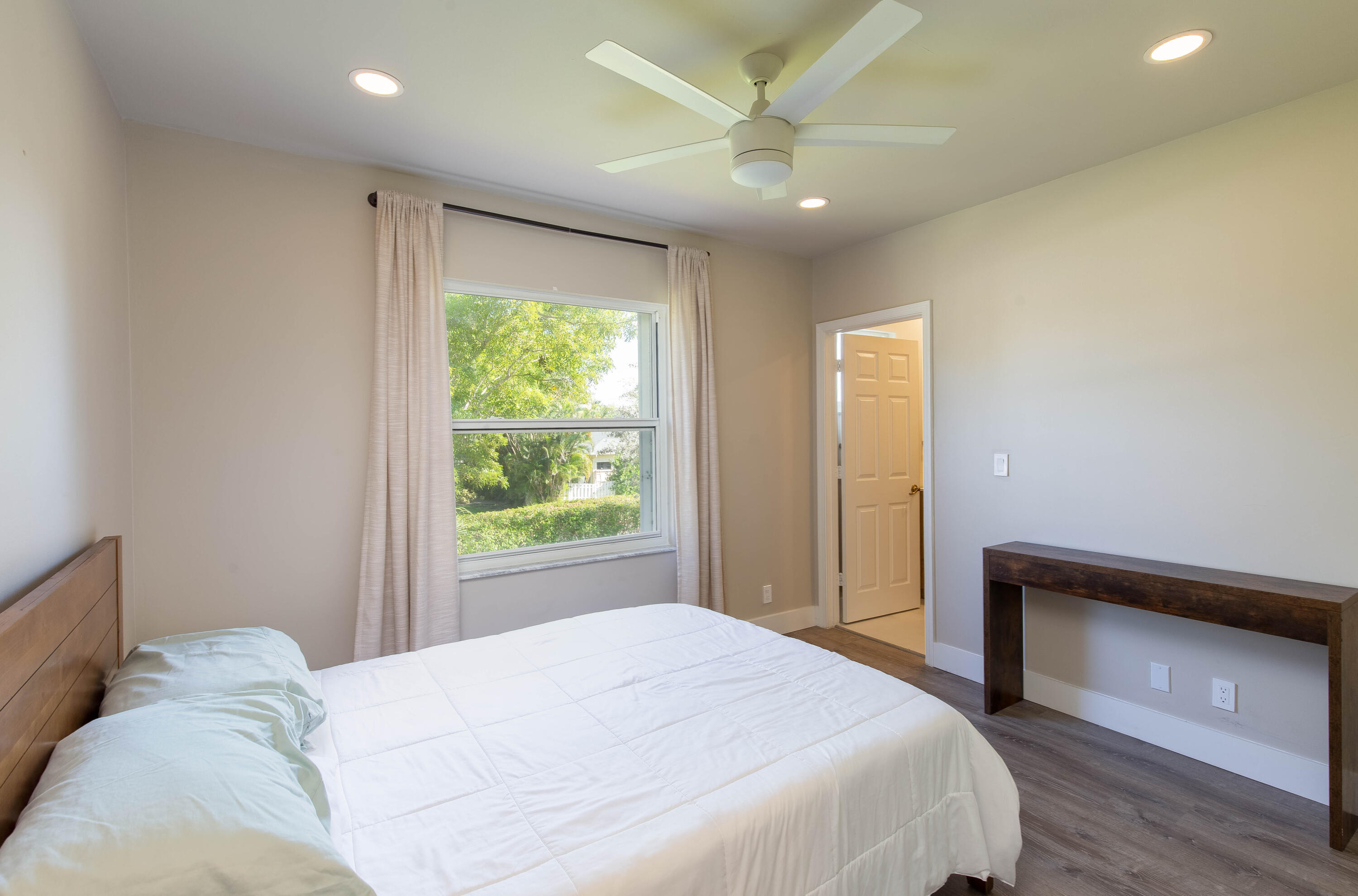 13792 Creston Place Property Photo 13