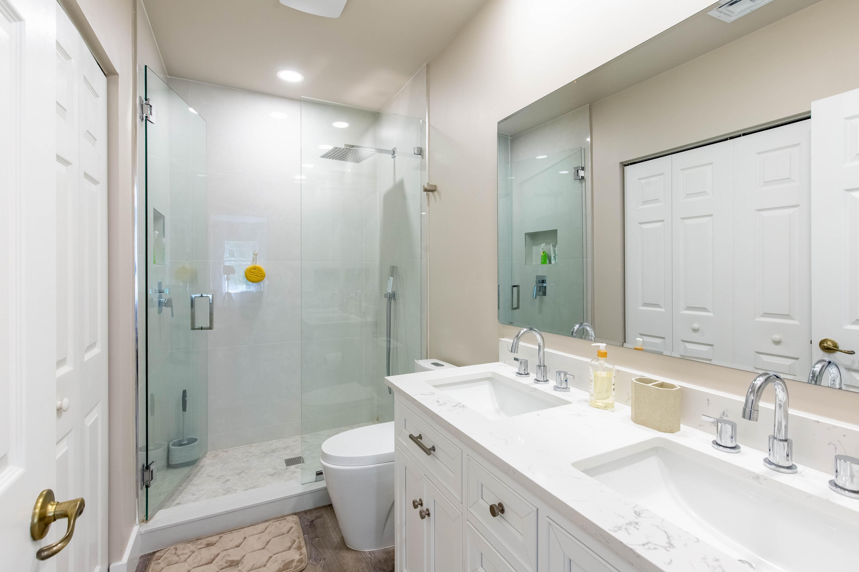 13792 Creston Place Property Photo 16